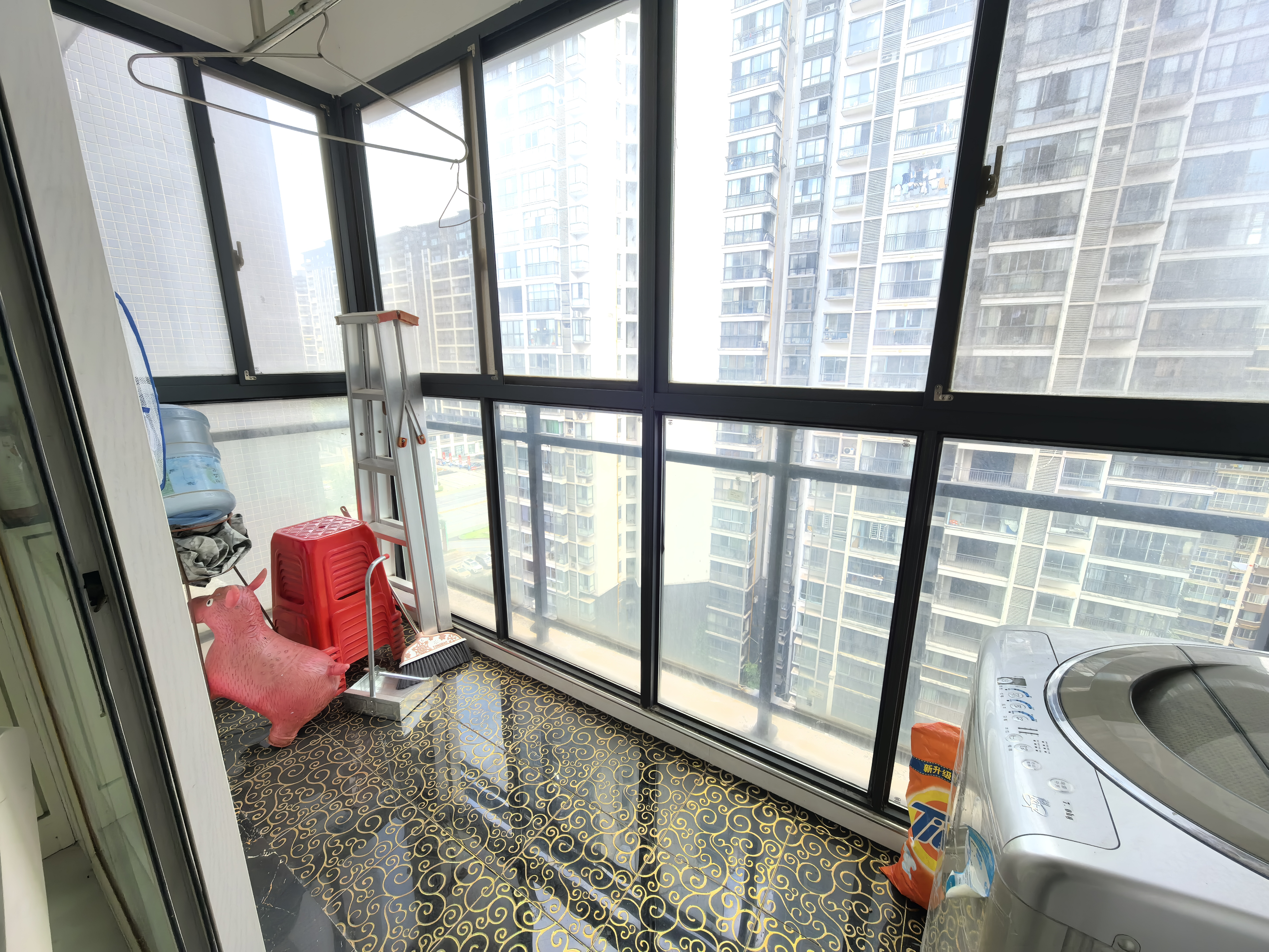 梓山湖领御 3室2厅2卫 2000.0元/月 梓山湖领御 3室2厅2卫 2000.0元/月室内图