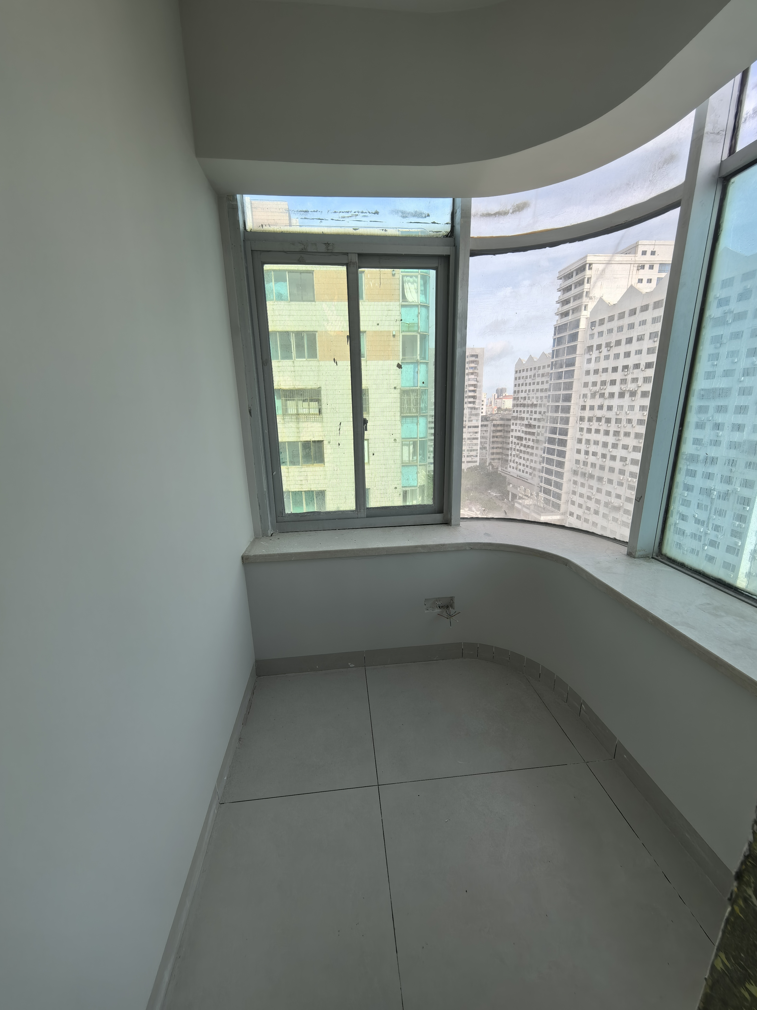 颐和花园  3室2厅1卫    145.0万 颐和花园  3室2厅1卫    145.0万客厅