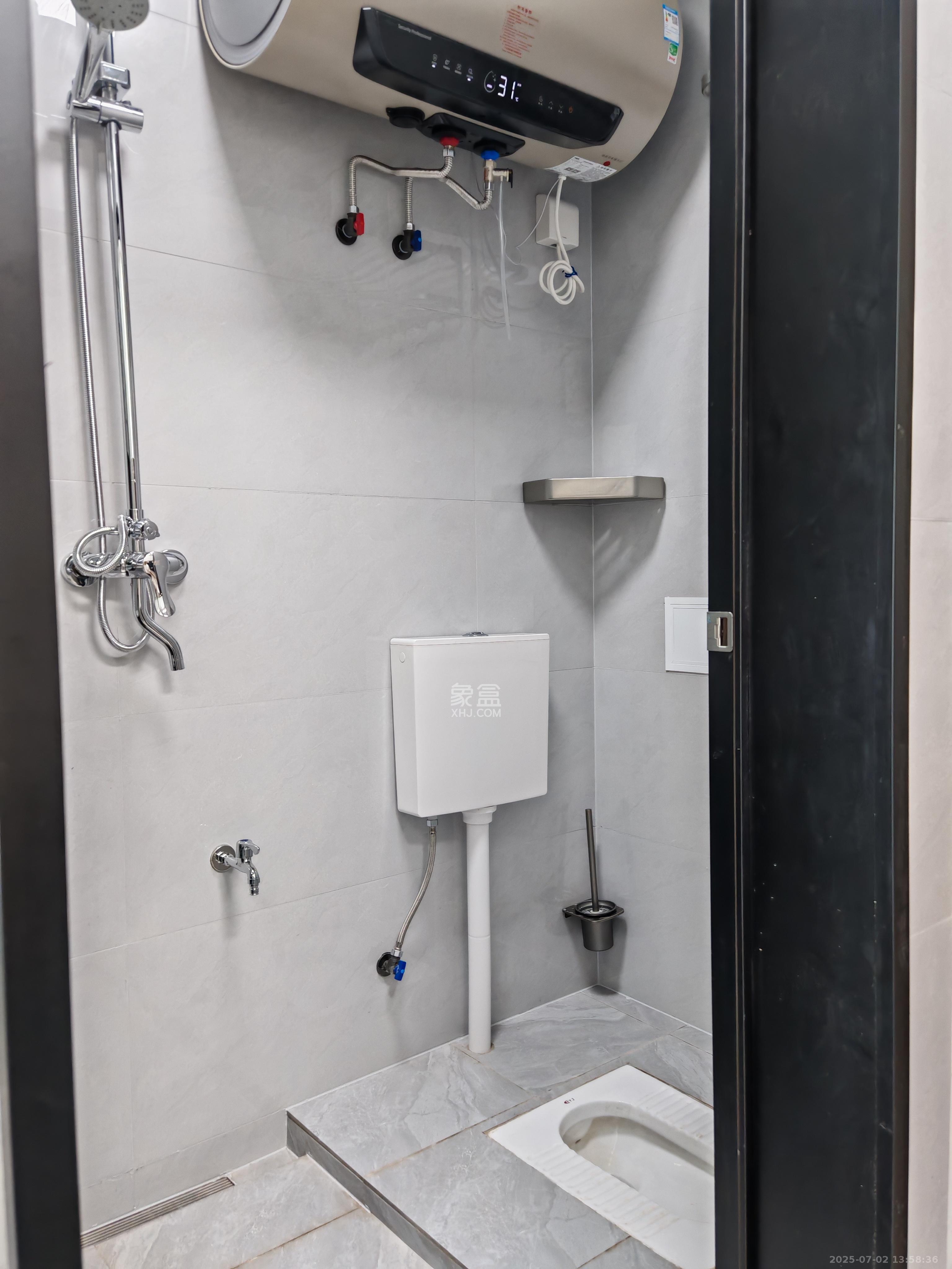 恒大誉府(融誉商业中心)  1室1厅1卫    2000.0元/月 恒大誉府(融誉商业中心)  1室1厅1卫    2000.0元/月室内图