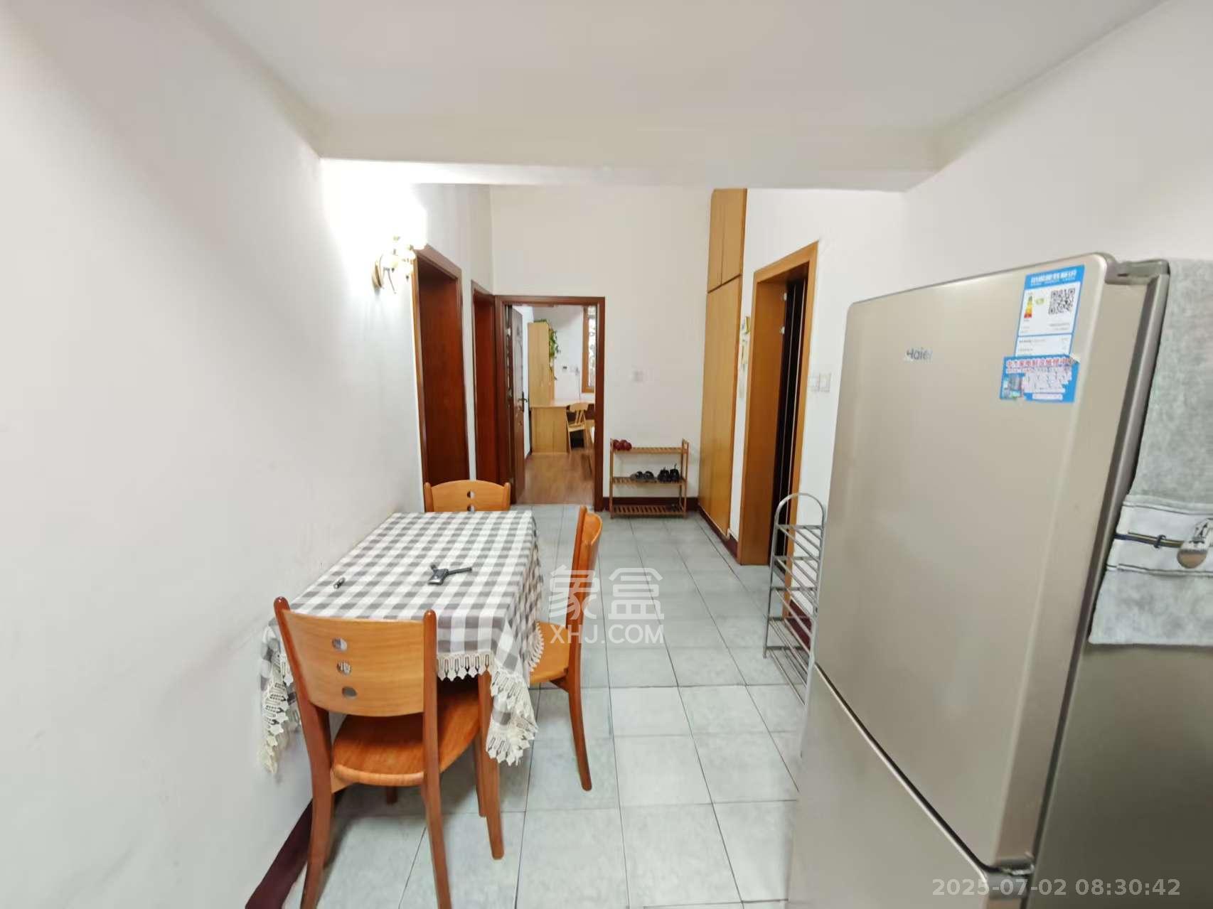 湘农桥社区  3室2厅1卫    2200.0元/月室内图