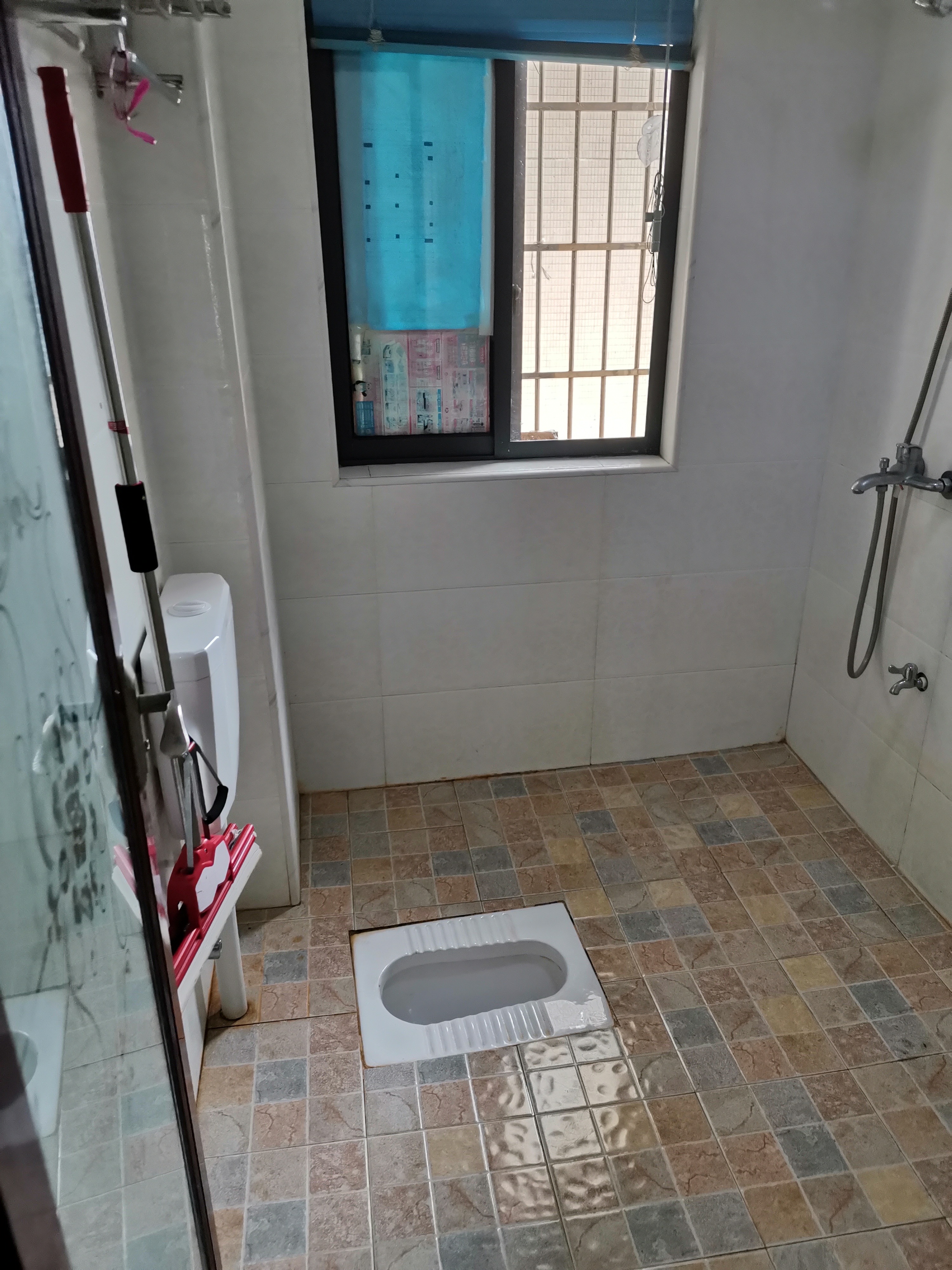 龙泉幸福里  2室2厅1卫   2000.00元/月室内图