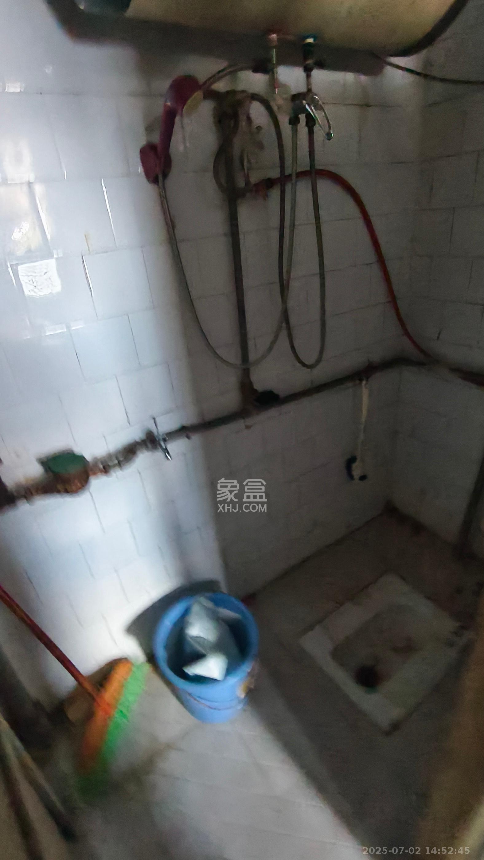 南门口散盘  1室1厅1卫   1000.00元/月室内图
