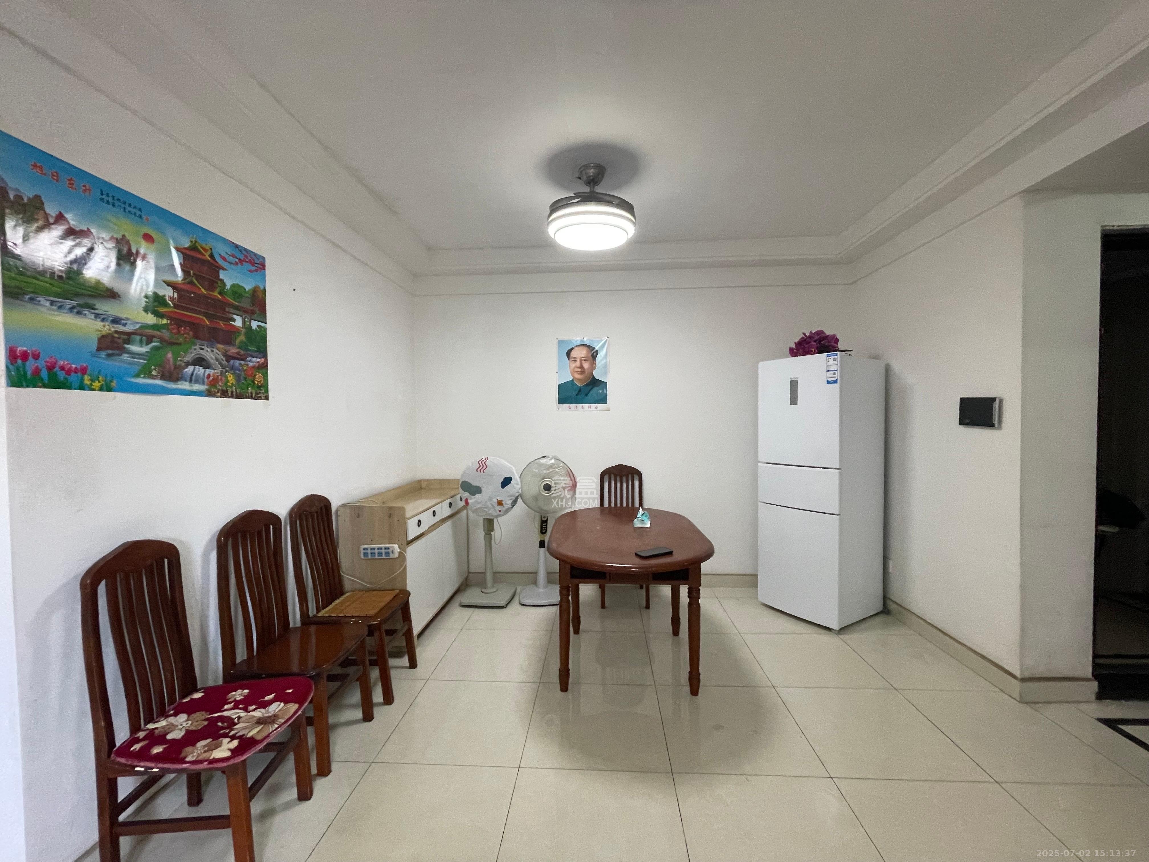 中海国际三期 3室2厅1卫 1700.0元/月 中海国际三期 3室2厅1卫 1700.0元/月室内图