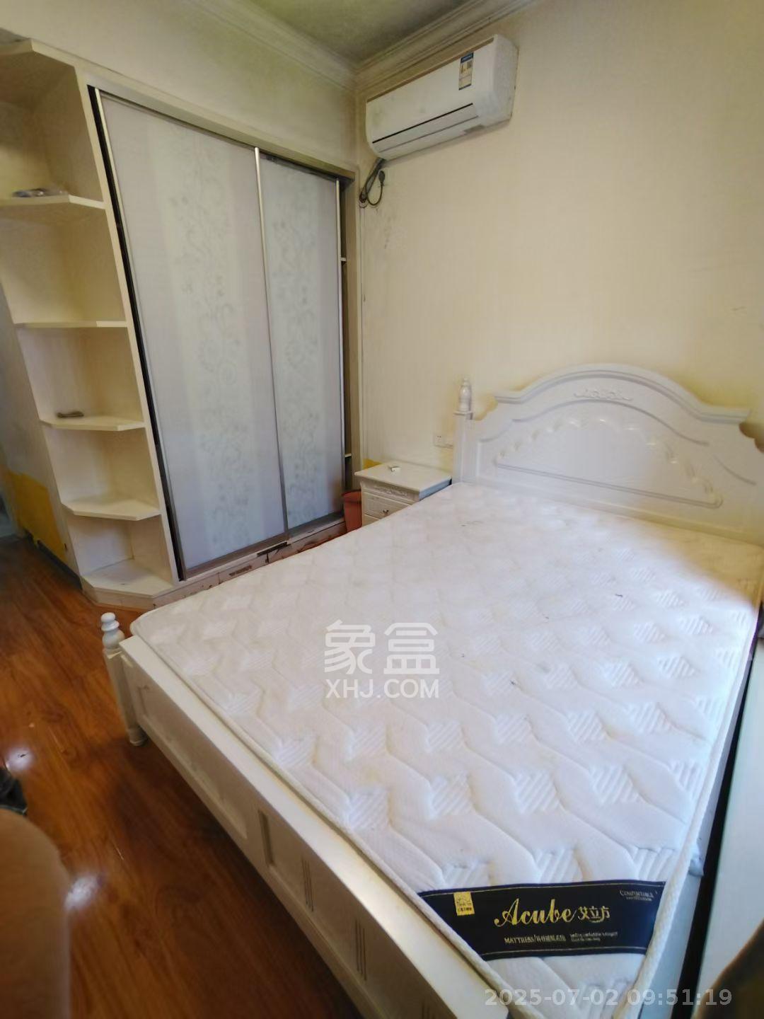 蓝山郡 3室2厅1卫 2000.0元/月 蓝山郡 3室2厅1卫 2000.0元/月室内图