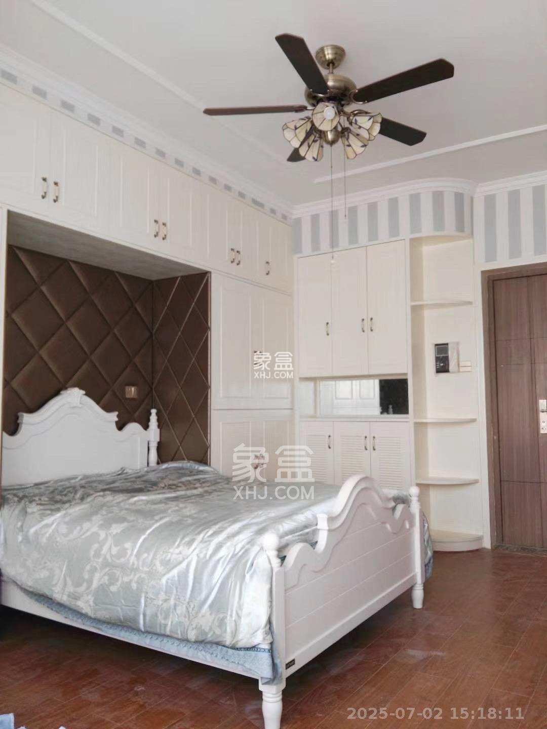 恒基凯旋门一二期 1室1厅1卫 1400.0元/月 恒基凯旋门一二期 1室1厅1卫 1400.0元/月室内图