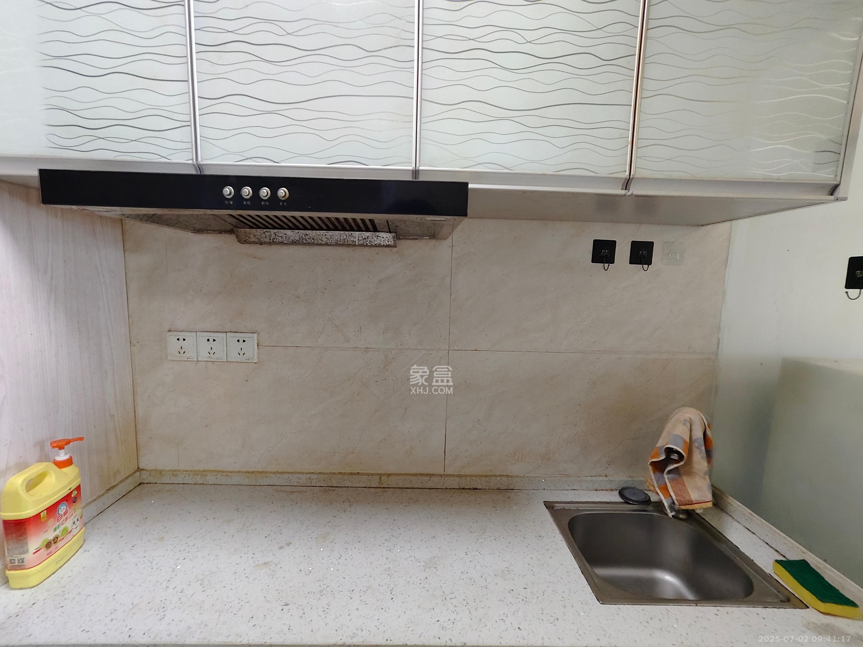 达美D6区  1室1厅1卫   1400.00元/月室内图