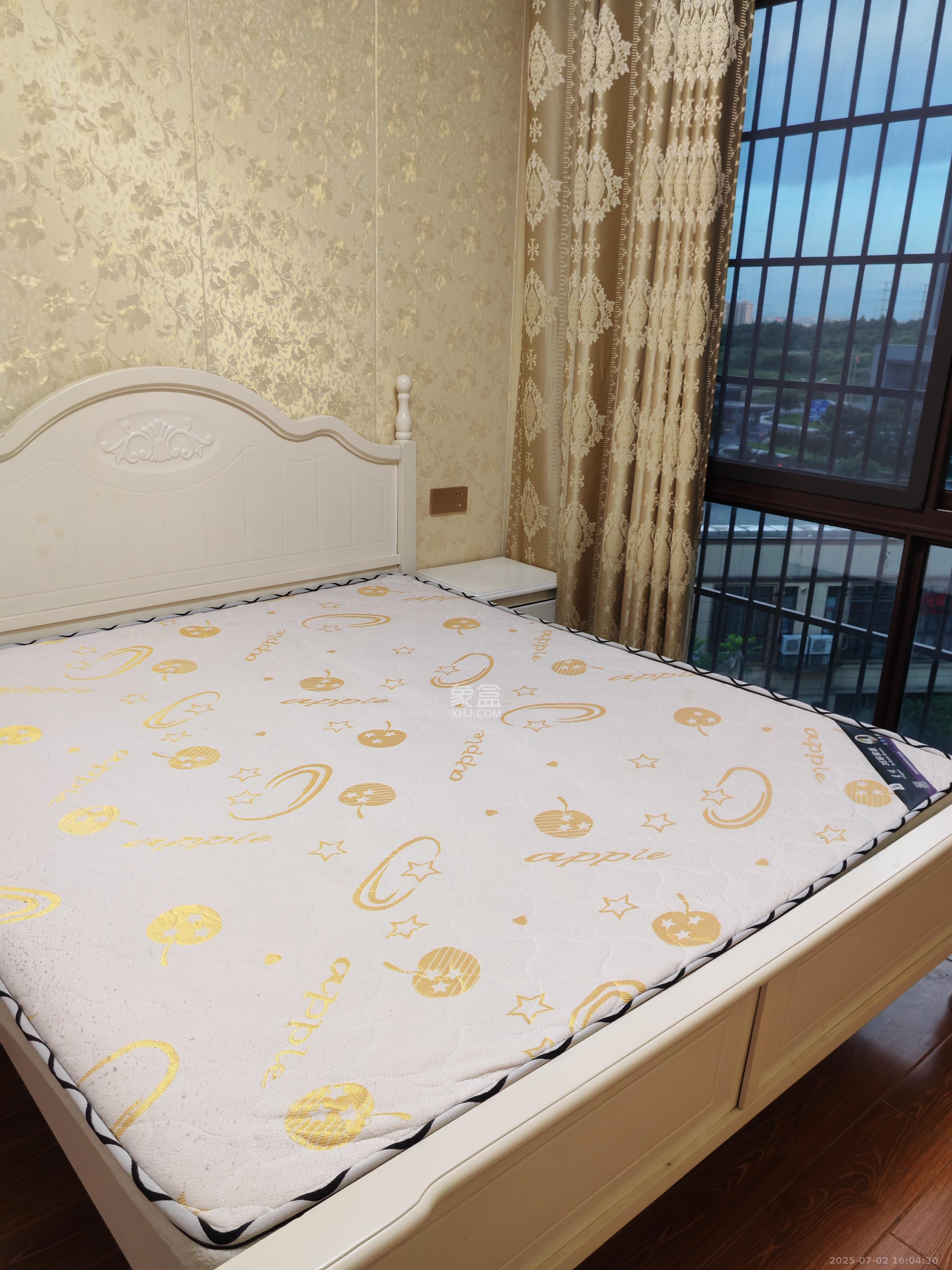 东方美地 3室2厅1卫 2300.0元/月 东方美地 3室2厅1卫 2300.0元/月室内图