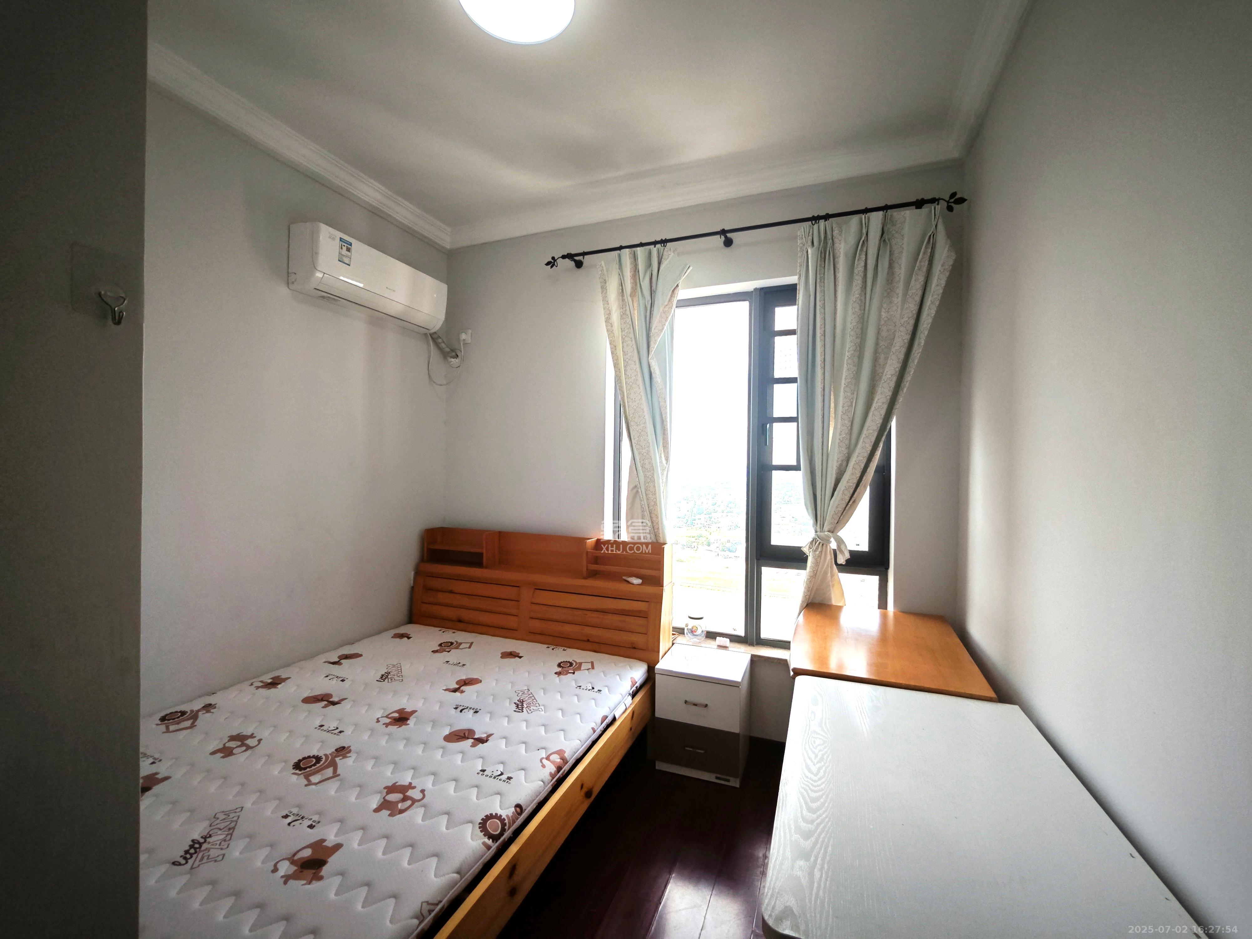 珠江郦城公园1号  4室2厅2卫    3000.0元/月 珠江郦城公园1号  4室2厅2卫    3000.0元/月室内图