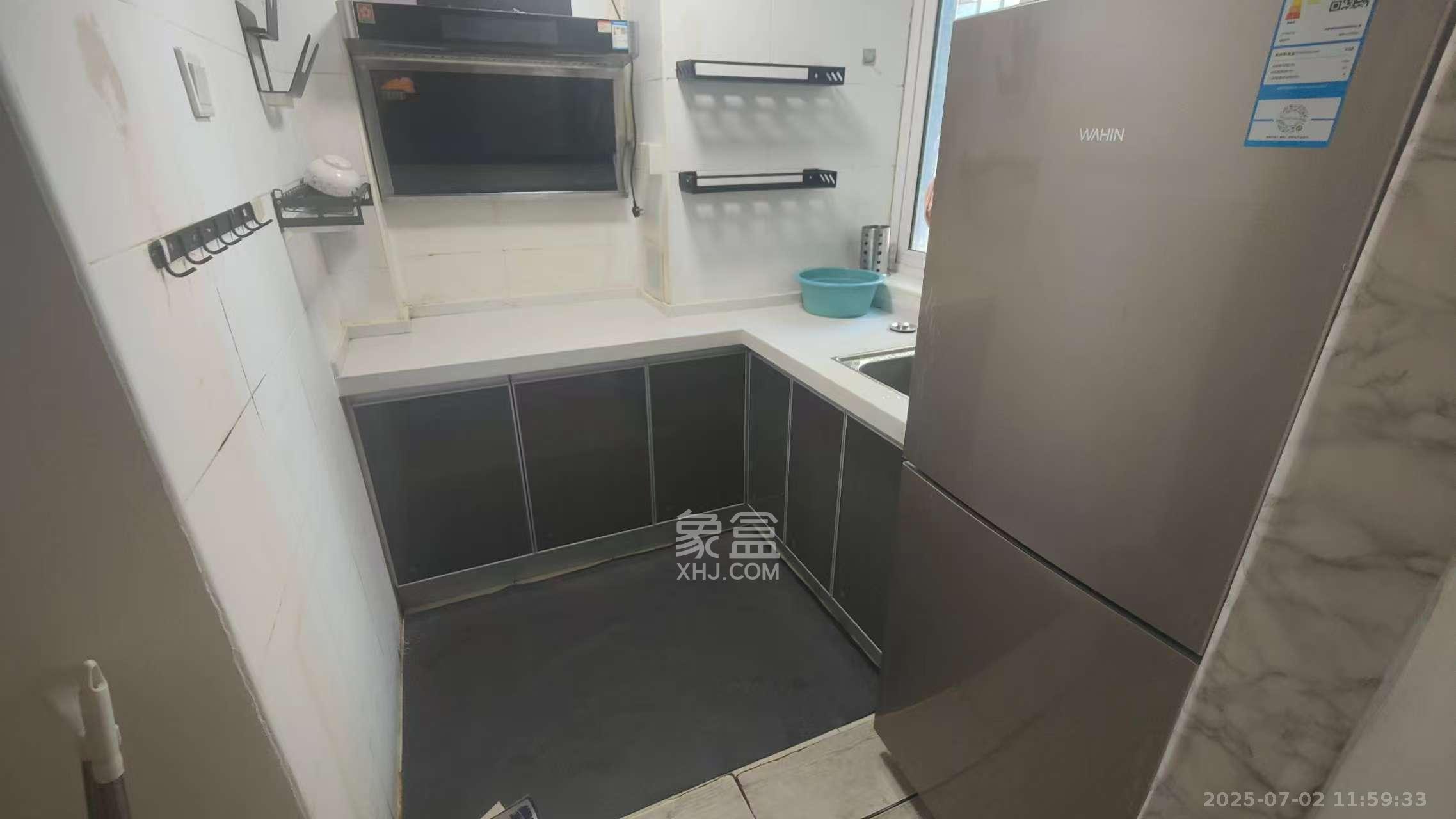 新国际(森和大厦) 1室0厅0卫 2300.0元/月 新国际(森和大厦) 1室0厅0卫 2300.0元/月室内图