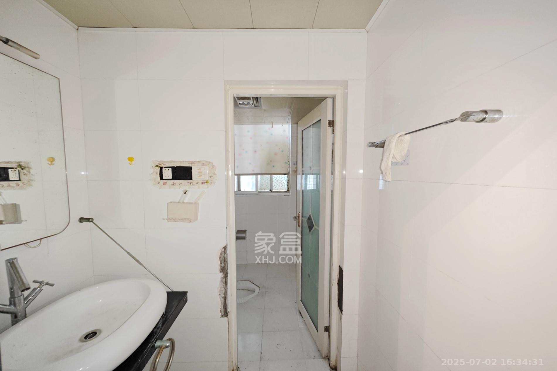 东方新世界 2室2厅1卫 2300.0元/月 东方新世界 2室2厅1卫 2300.0元/月室内图