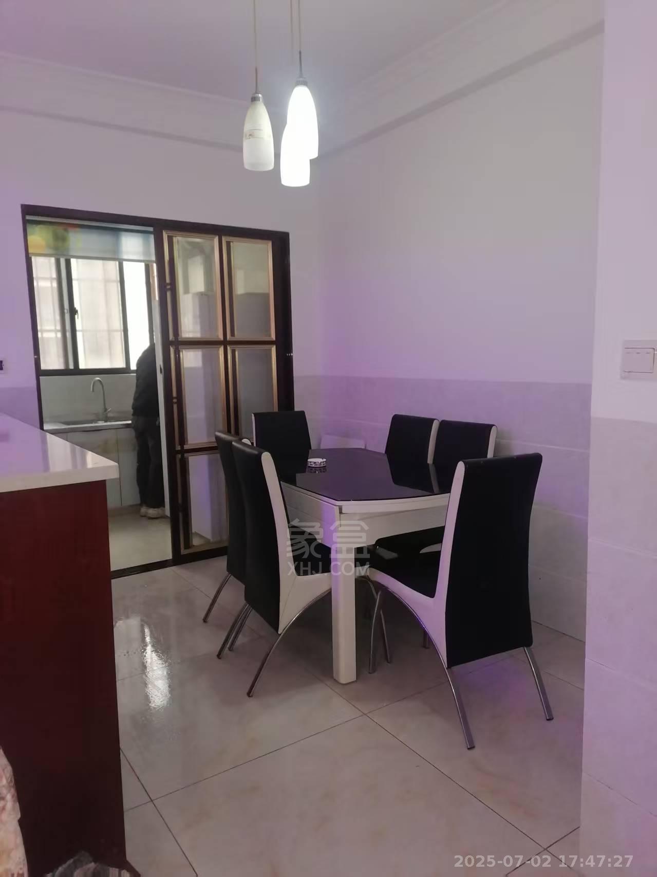 旺城天悦领秀香江 3室2厅2卫 1600.0元/月 旺城天悦领秀香江 3室2厅2卫 1600.0元/月室内图