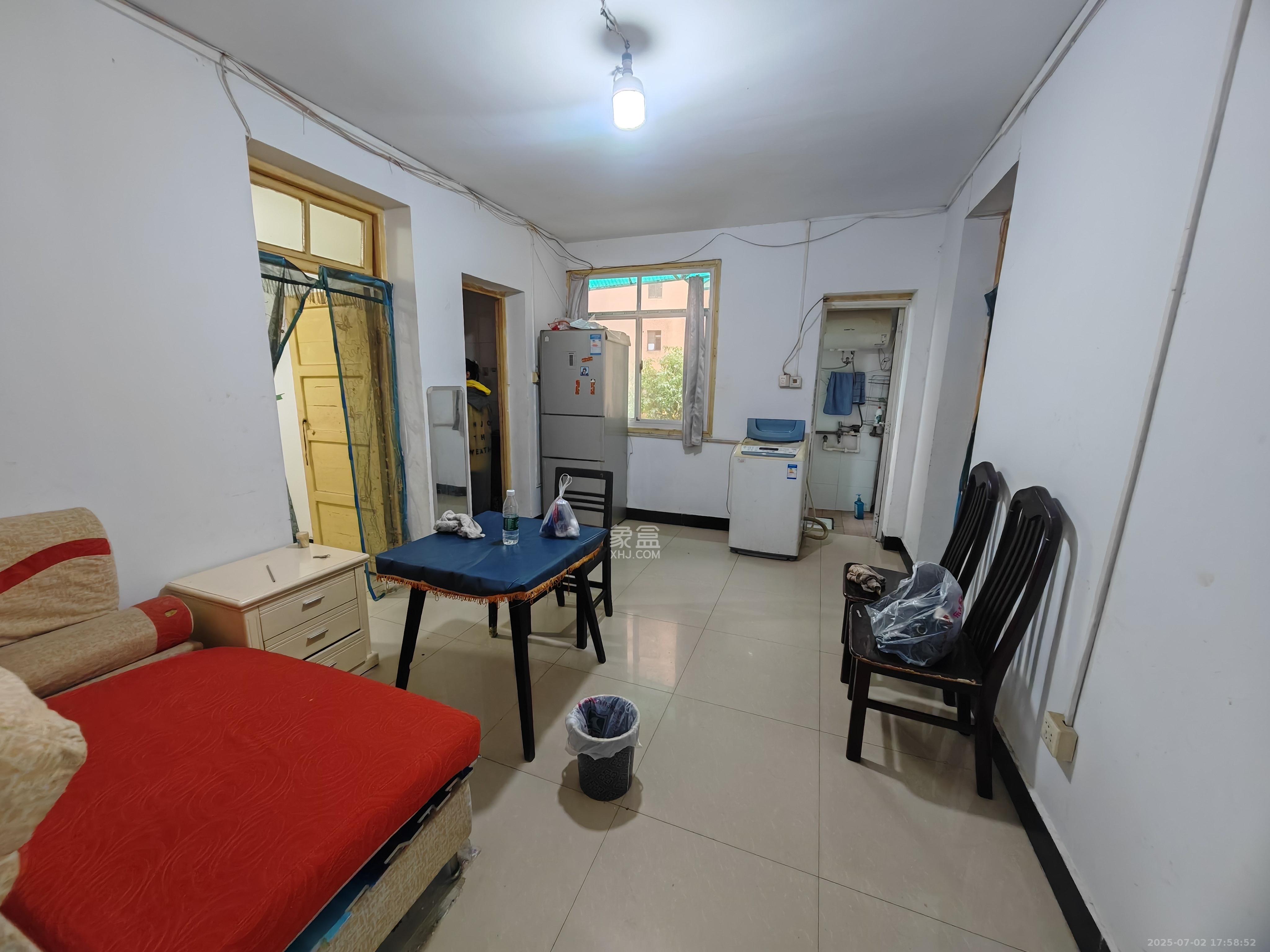 红旗区四片 2室1厅1卫 1500.0元/月 红旗区四片 2室1厅1卫 1500.0元/月室内图