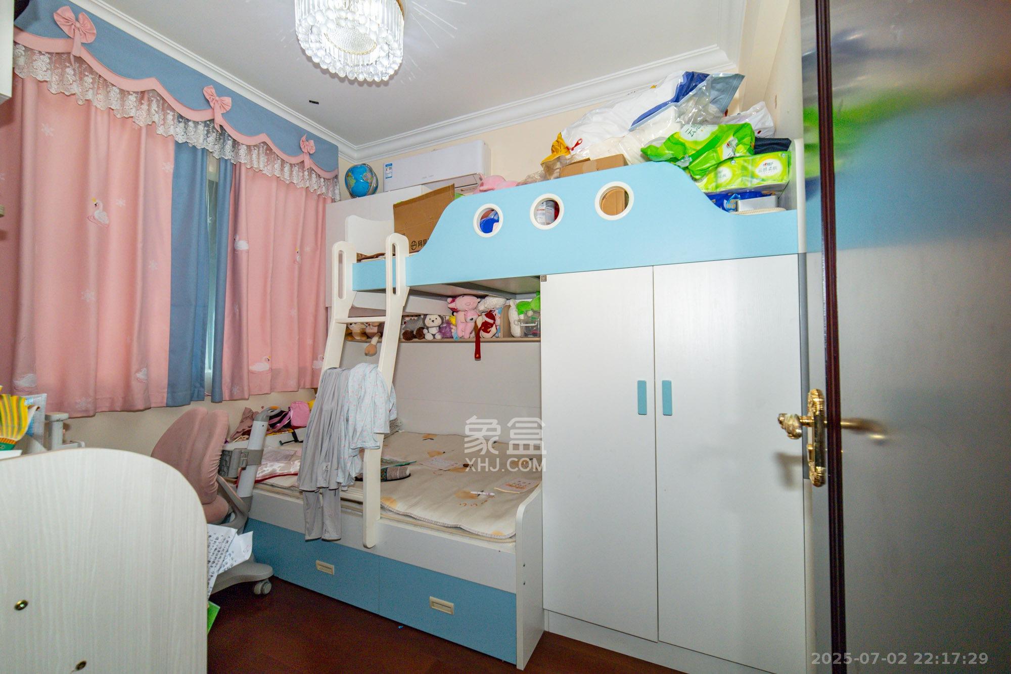 恒大翡翠华庭 2室2厅1卫 58.98万 恒大翡翠华庭 2室2厅1卫 58.98万卧室