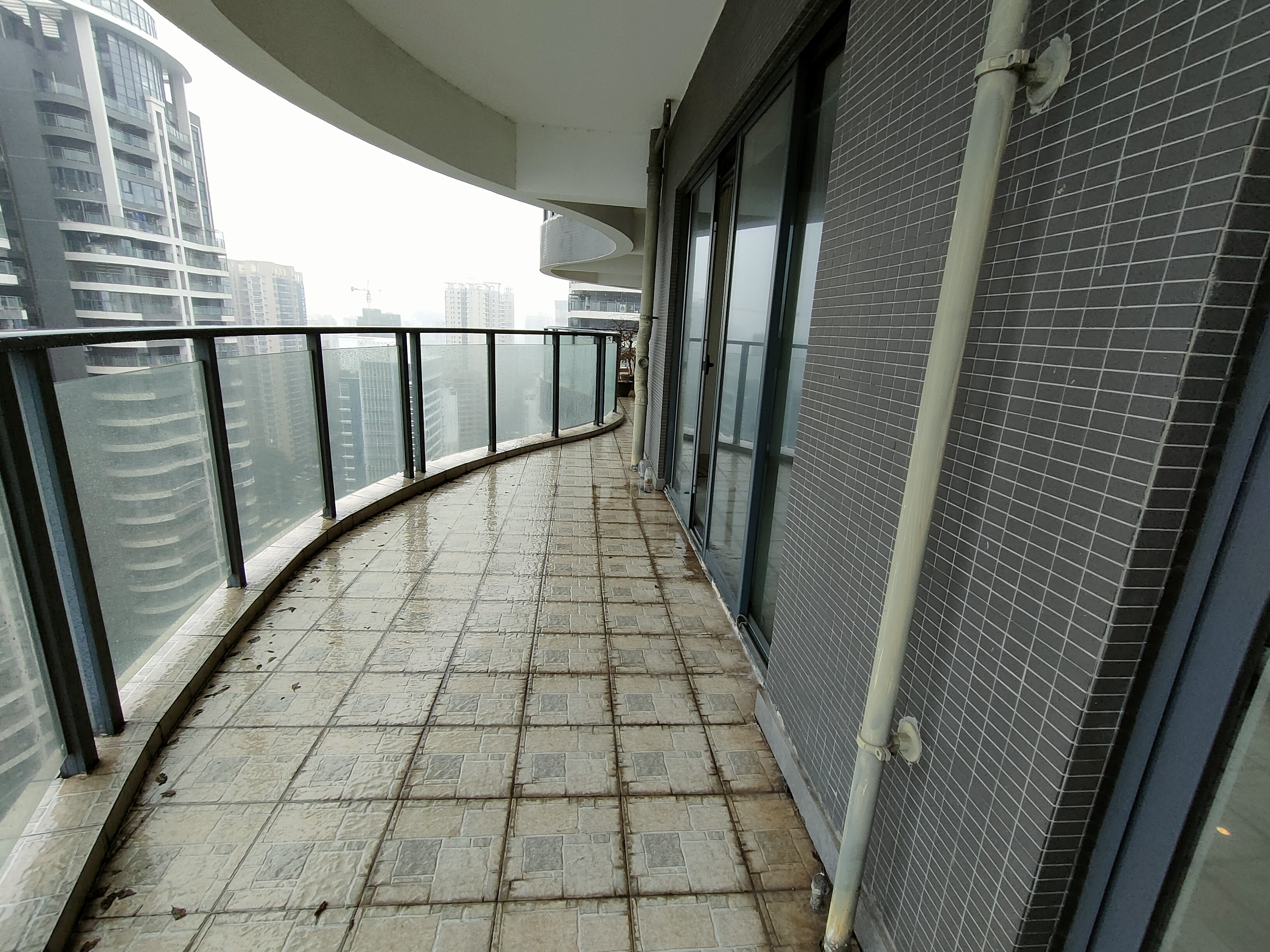 滨海幸福里 4室2厅2卫 4500.0元/月 滨海幸福里 4室2厅2卫 4500.0元/月室内图