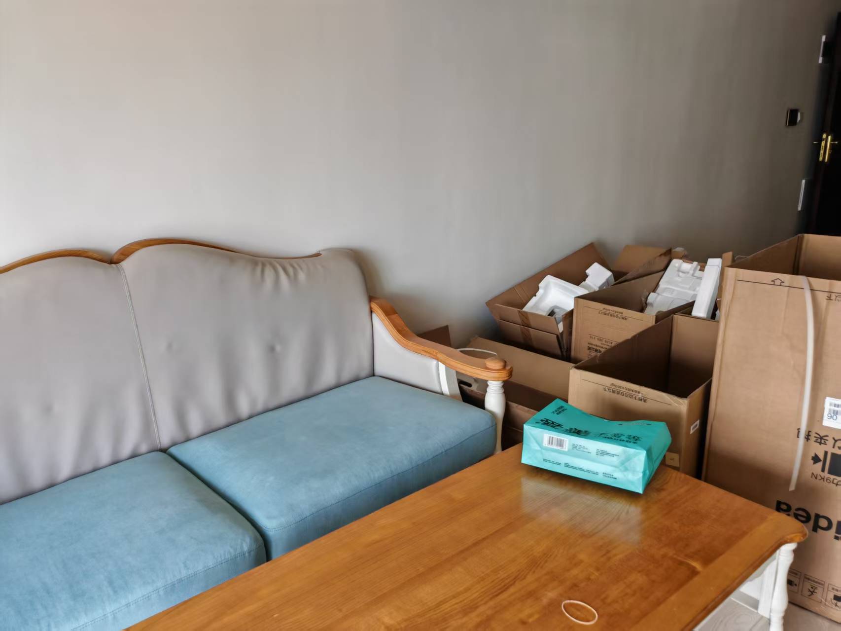 恒大美丽沙天韵湾 3室2厅1卫 3500.0元/月 恒大美丽沙天韵湾 3室2厅1卫 3500.0元/月室内图