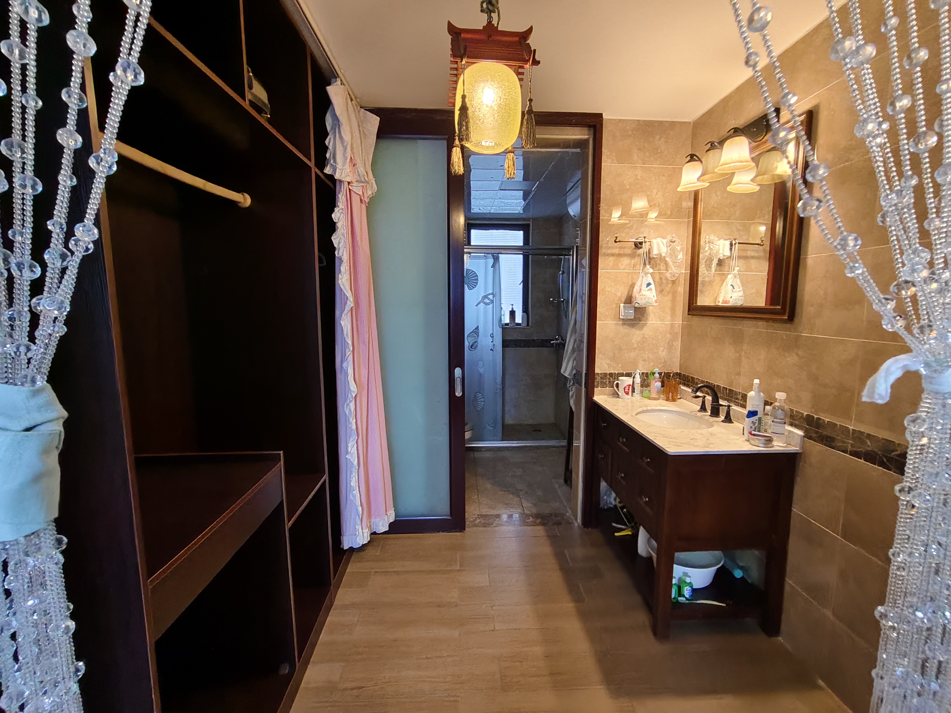 翡翠水城（住宅）  4室2厅2卫   3200.00元/月室内图