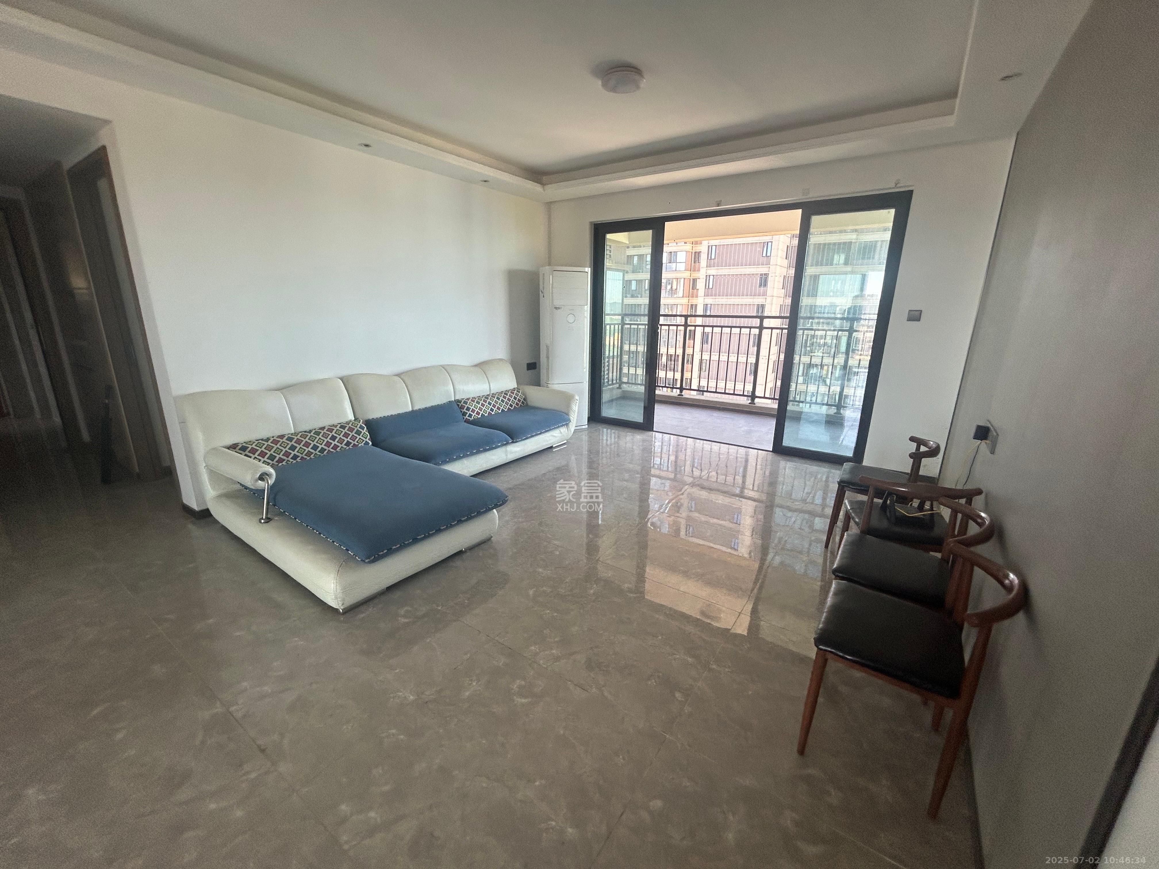 招商华发依云曦城 4室2厅2卫 3200.0元/月 招商华发依云曦城 4室2厅2卫 3200.0元/月室内图