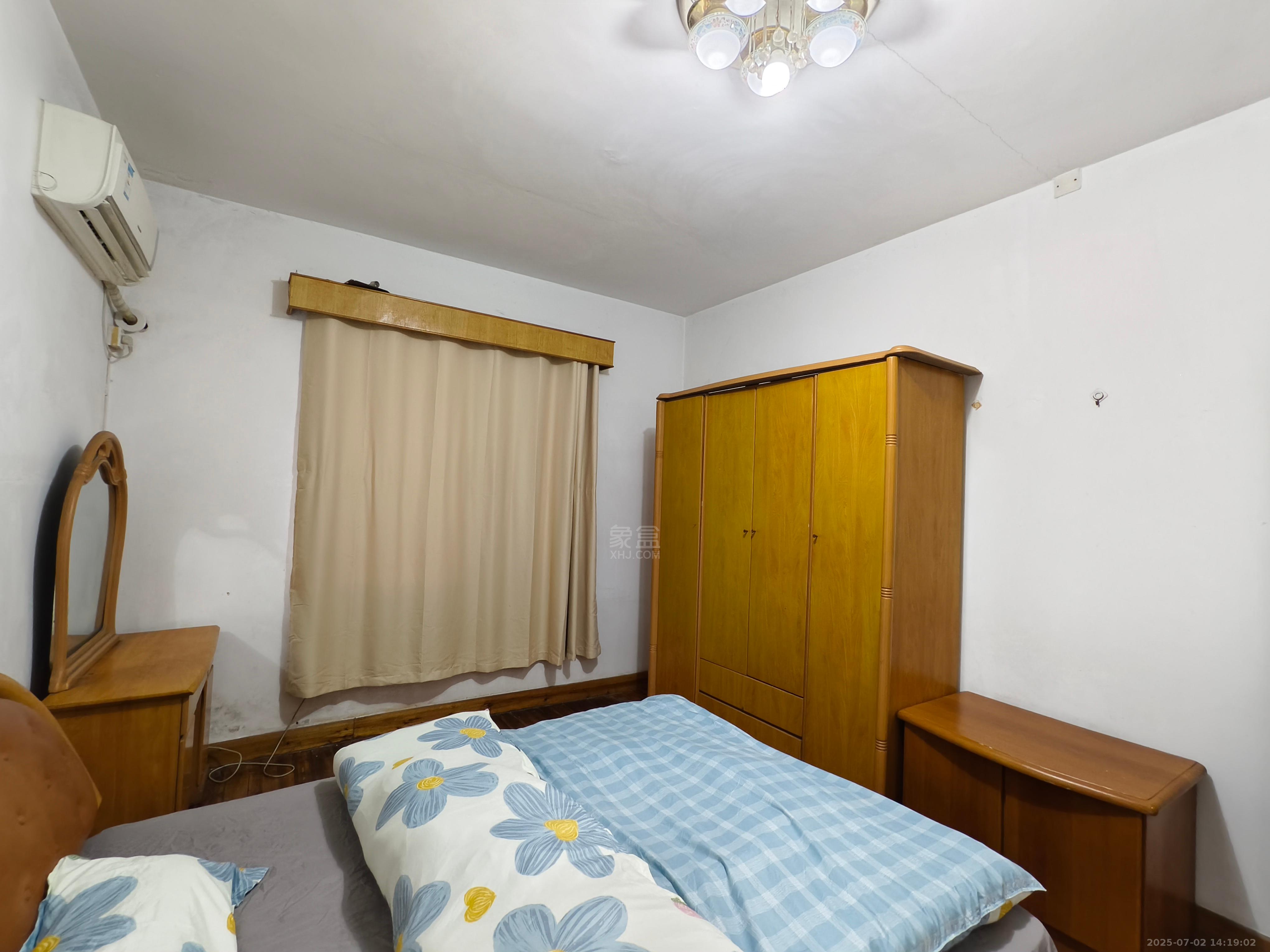 钻石花园 3室2厅1卫 1000.0元/月 钻石花园 3室2厅1卫 1000.0元/月室内图