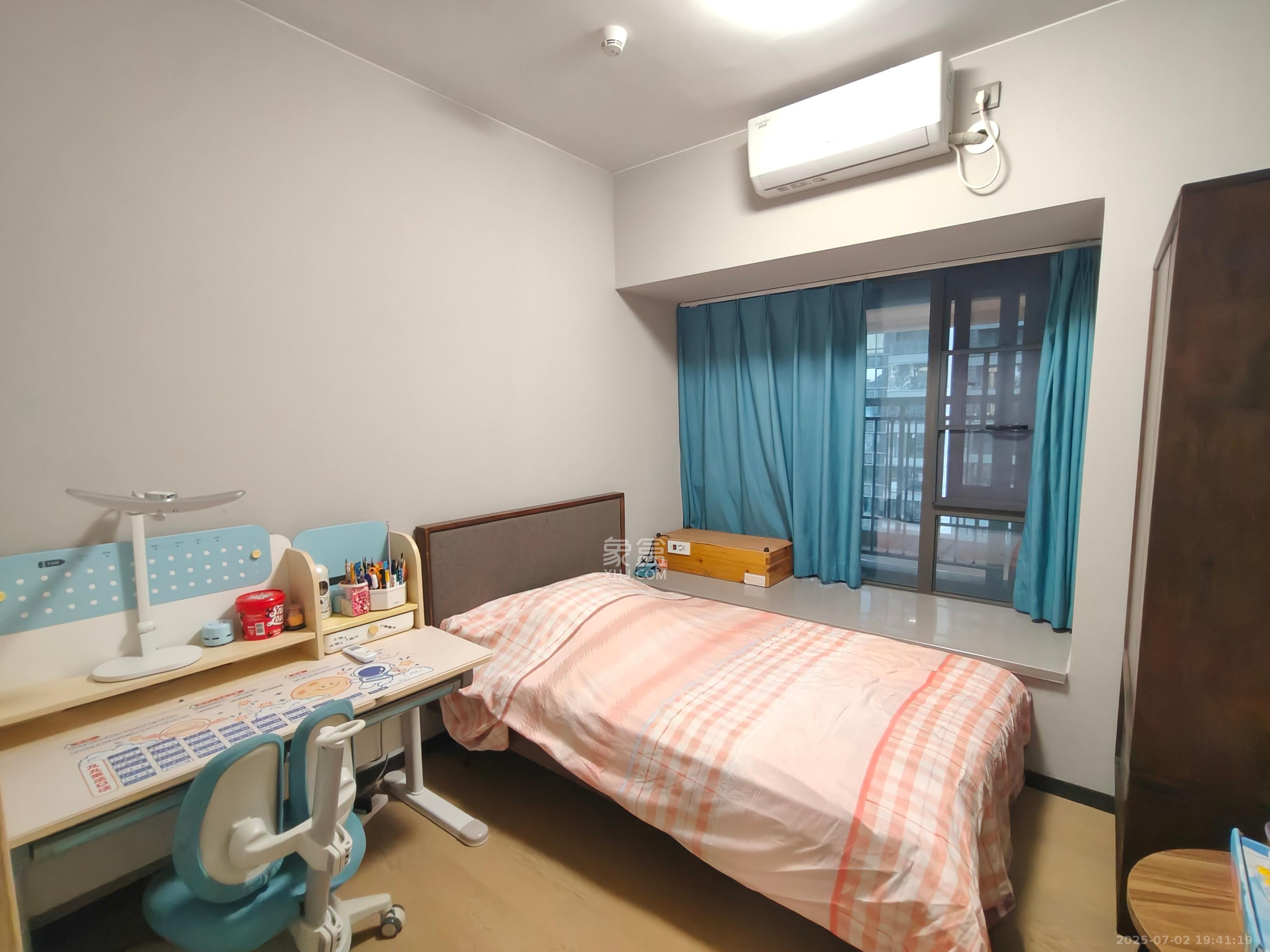 时代梅溪领峰  3室2厅2卫   3100.00元/月室内图