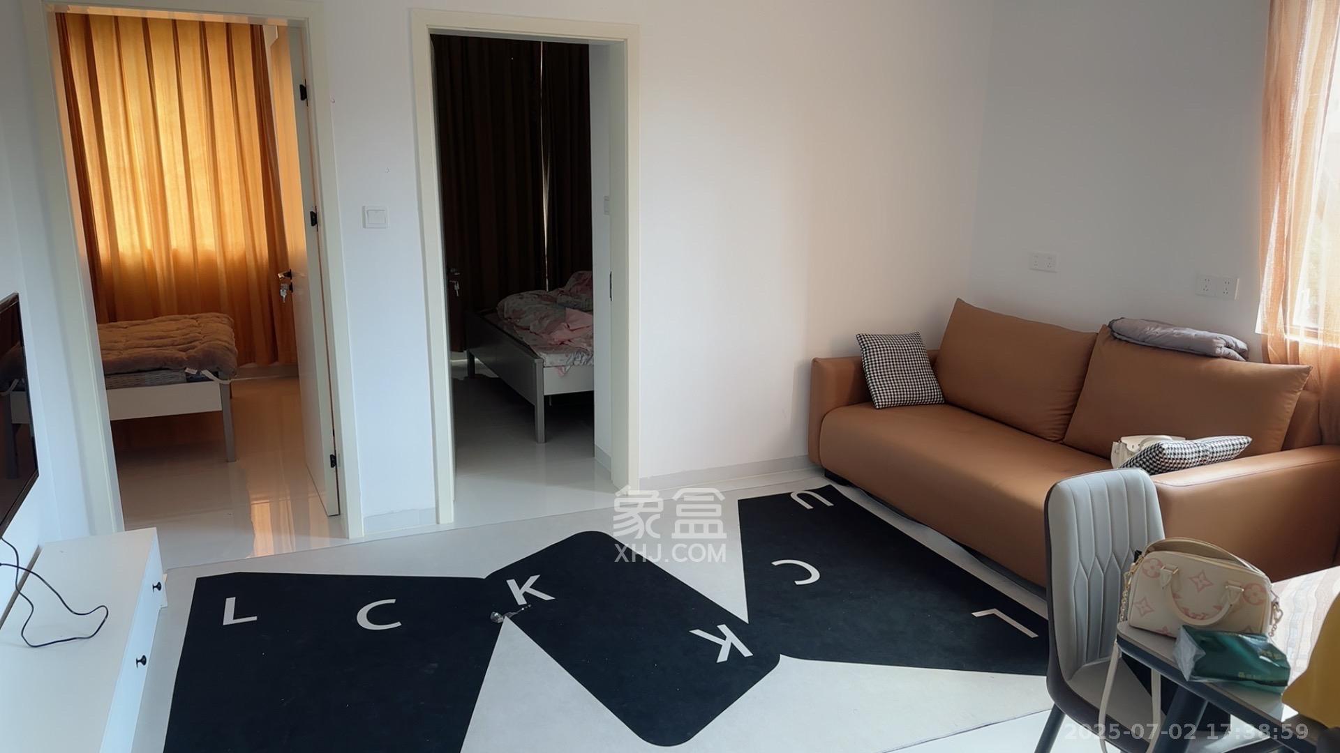 融创融公馆(融创臻苑)  2室1厅1卫    2000.0元/月 融创融公馆(融创臻苑)  2室1厅1卫    2000.0元/月室内图