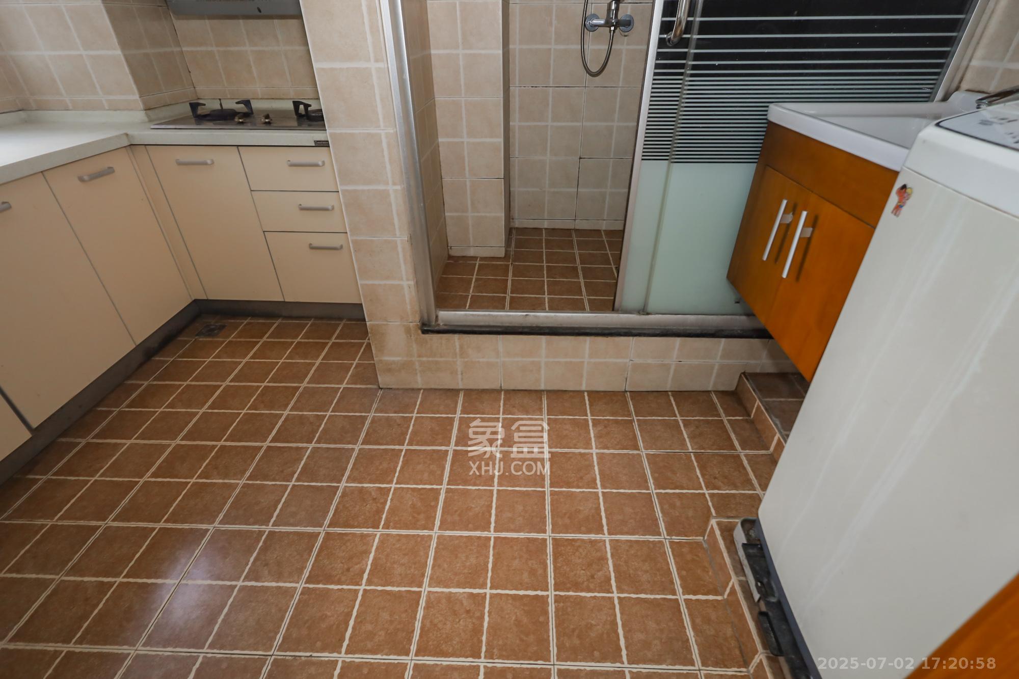 麓江春 1室1厅1卫 33.0万 麓江春 1室1厅1卫 33.0万其他