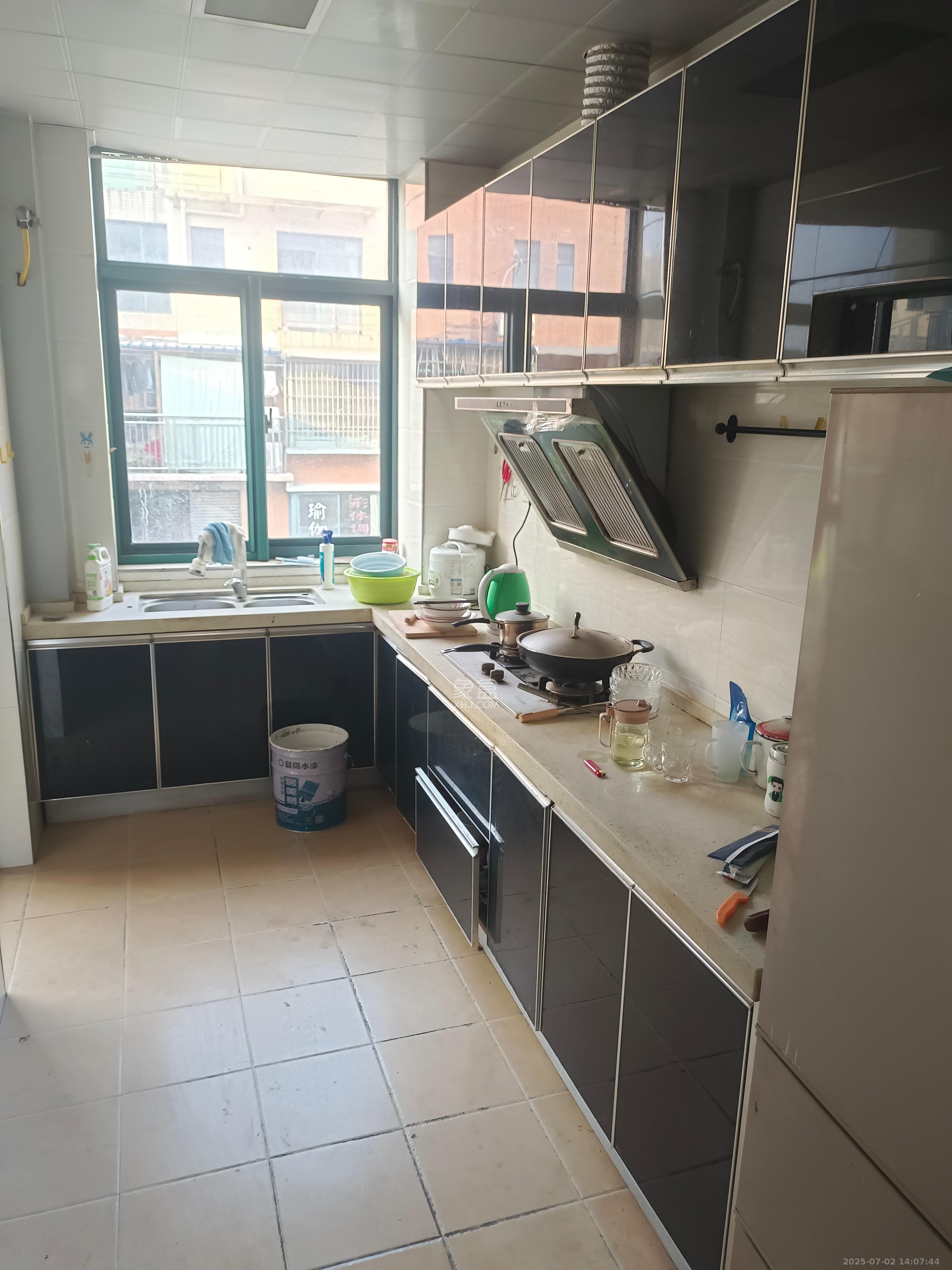 东业早安星城 3室2厅1卫 2000.0元/月 东业早安星城 3室2厅1卫 2000.0元/月室内图