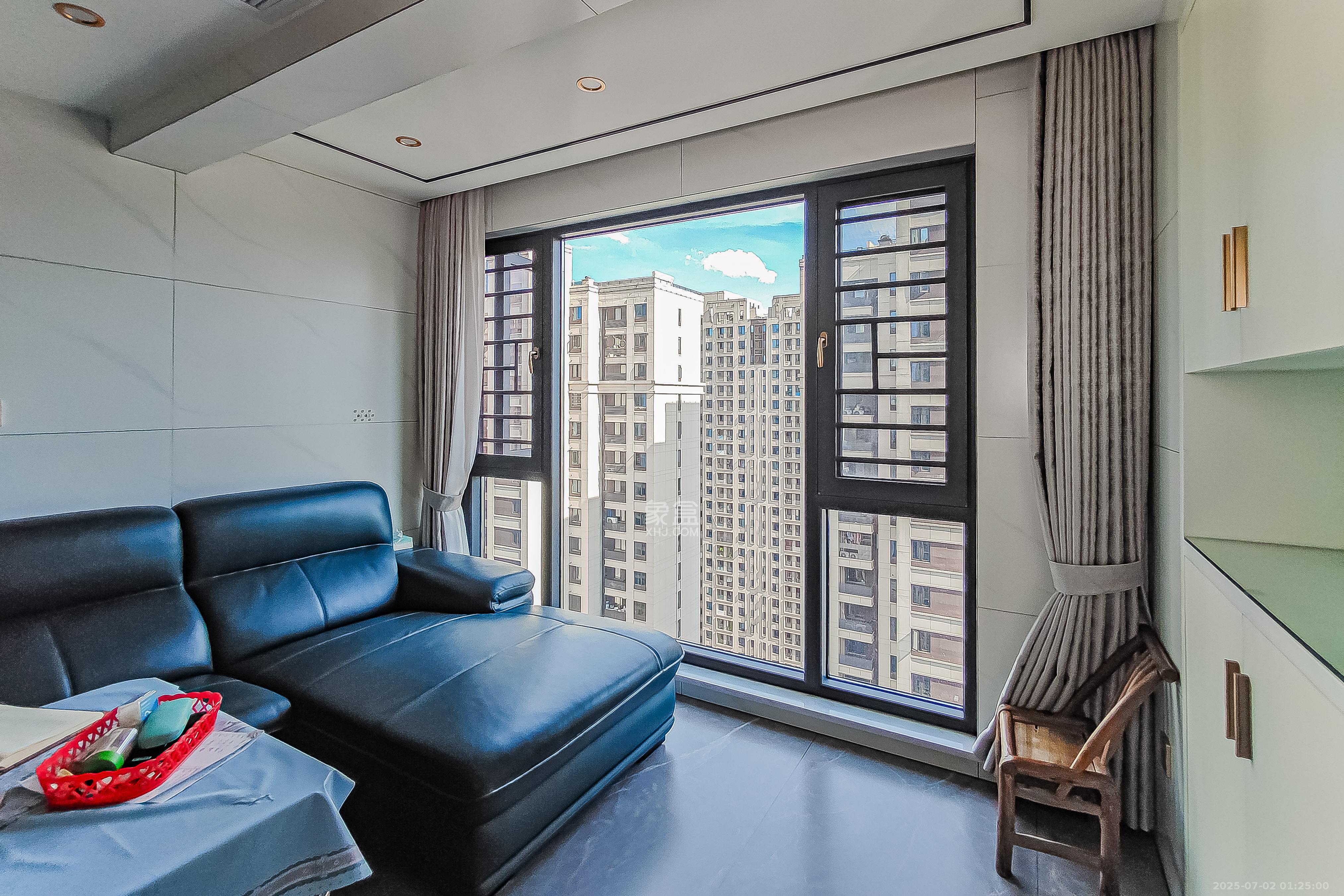 旭辉美的东樾城 4室2厅2卫 139.8万 旭辉美的东樾城 4室2厅2卫 139.8万阳台