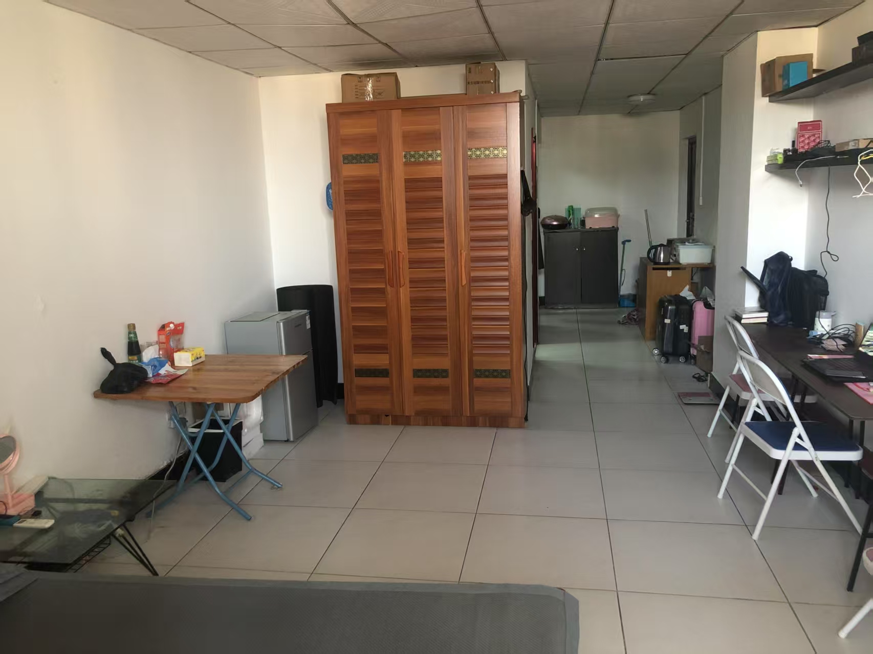 金海大厦(海秀西路) 1室1厅1卫 1200.0元/月 金海大厦(海秀西路) 1室1厅1卫 1200.0元/月室内图