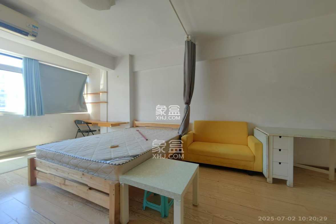 金碧文华  1室1厅1卫    1450.0元/月 金碧文华  1室1厅1卫    1450.0元/月室内图