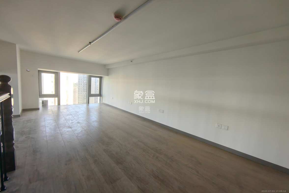 福晟翡翠湾  4室2厅2卫    6000.0元/月 福晟翡翠湾  4室2厅2卫    6000.0元/月室内图