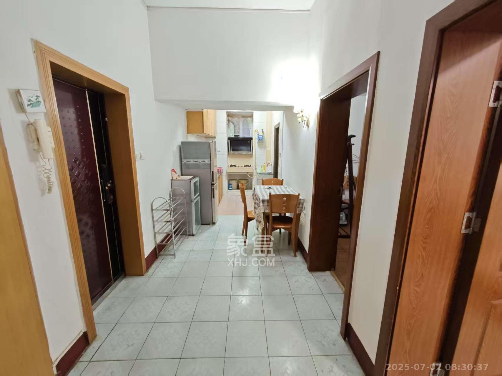 湘农桥社区  3室2厅1卫    2200.0元/月室内图