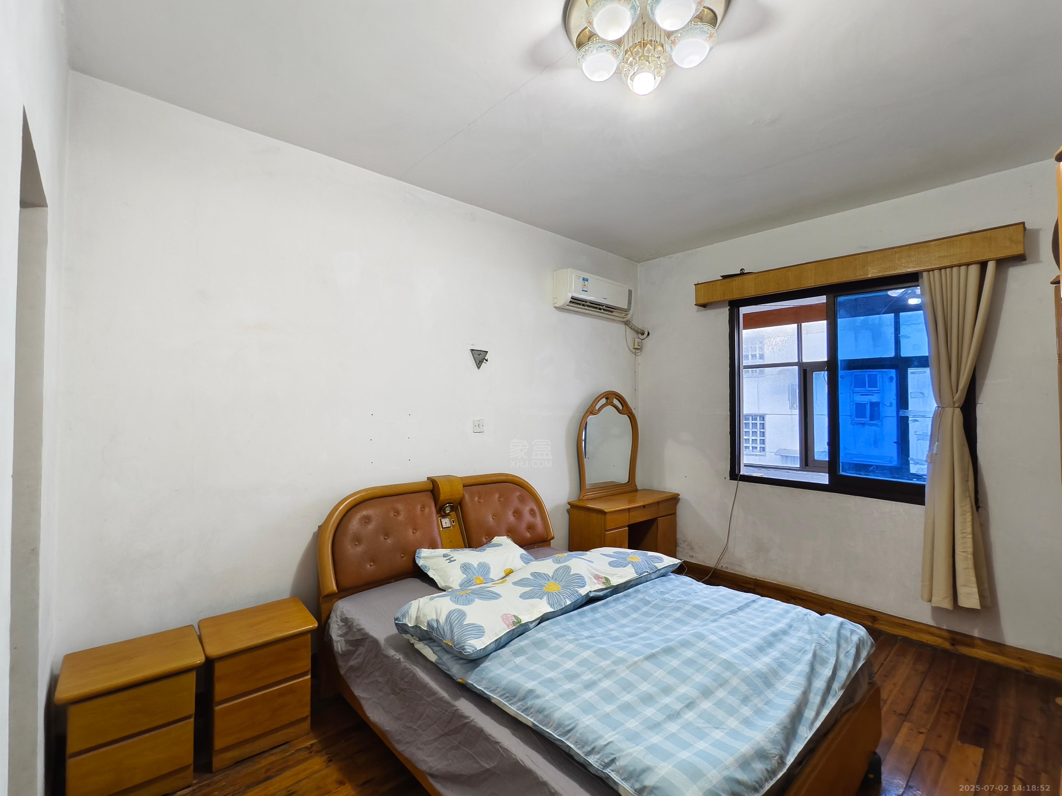 钻石花园 3室2厅1卫 1000.0元/月 钻石花园 3室2厅1卫 1000.0元/月室内图