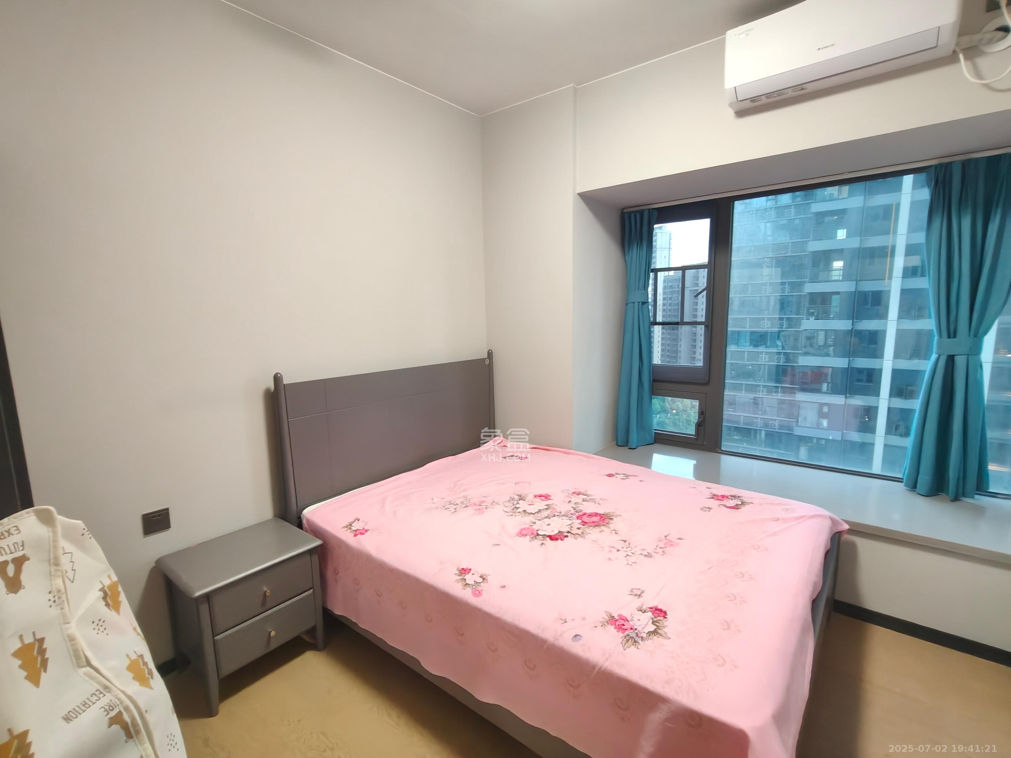 时代梅溪领峰  3室2厅2卫   3100.00元/月室内图