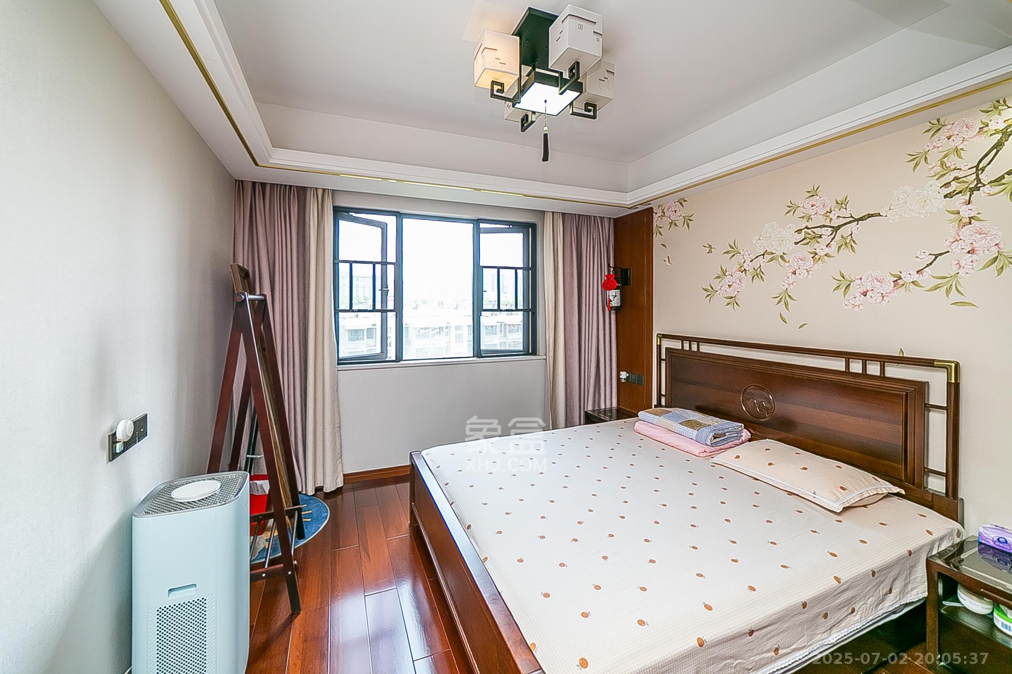 荣盛花语书苑 3室2厅2卫 138.0万 荣盛花语书苑 3室2厅2卫 138.0万卧室