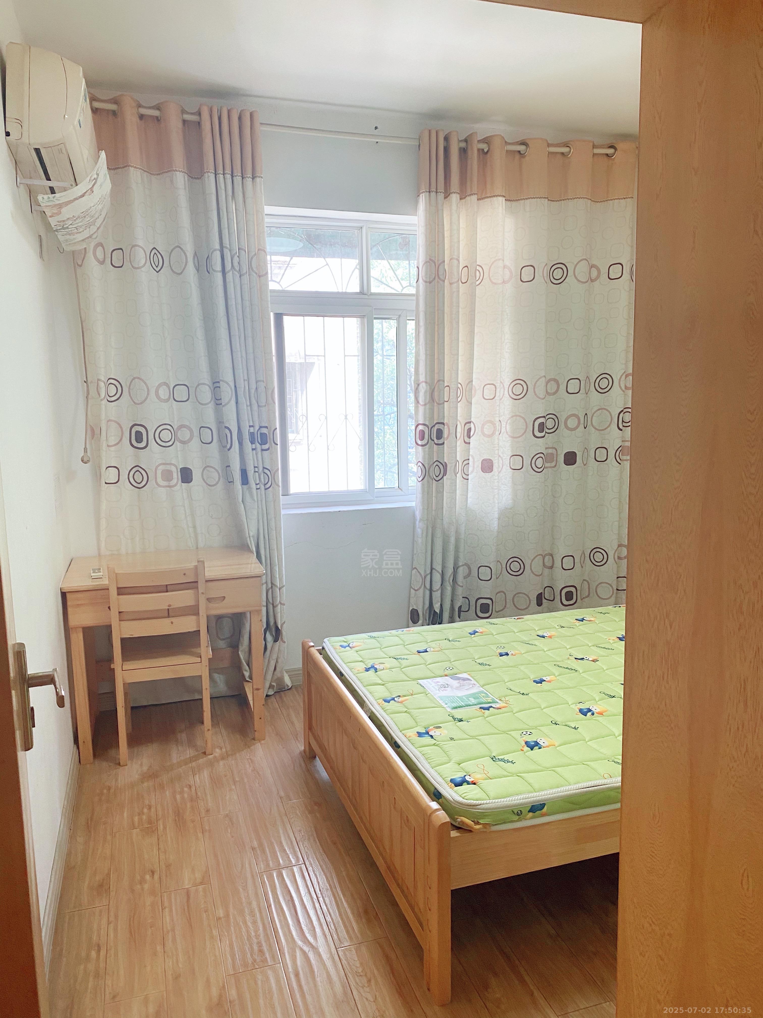 一水厂生活区  1室0厅0卫    1000.0元/月 一水厂生活区  1室0厅0卫    1000.0元/月室内图