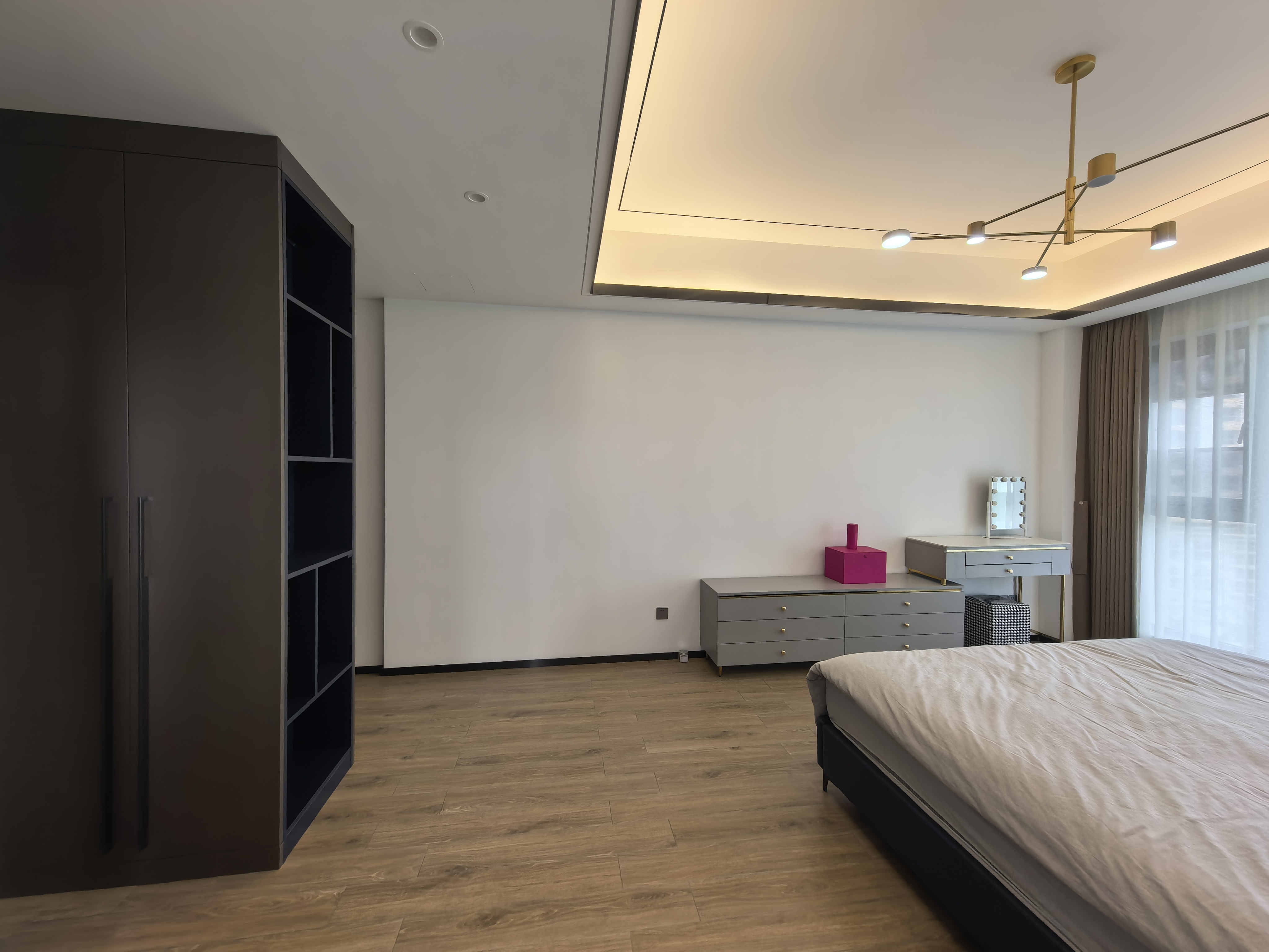 东方天澜汇 4室2厅2卫 12000.0元/月 东方天澜汇 4室2厅2卫 12000.0元/月室内图