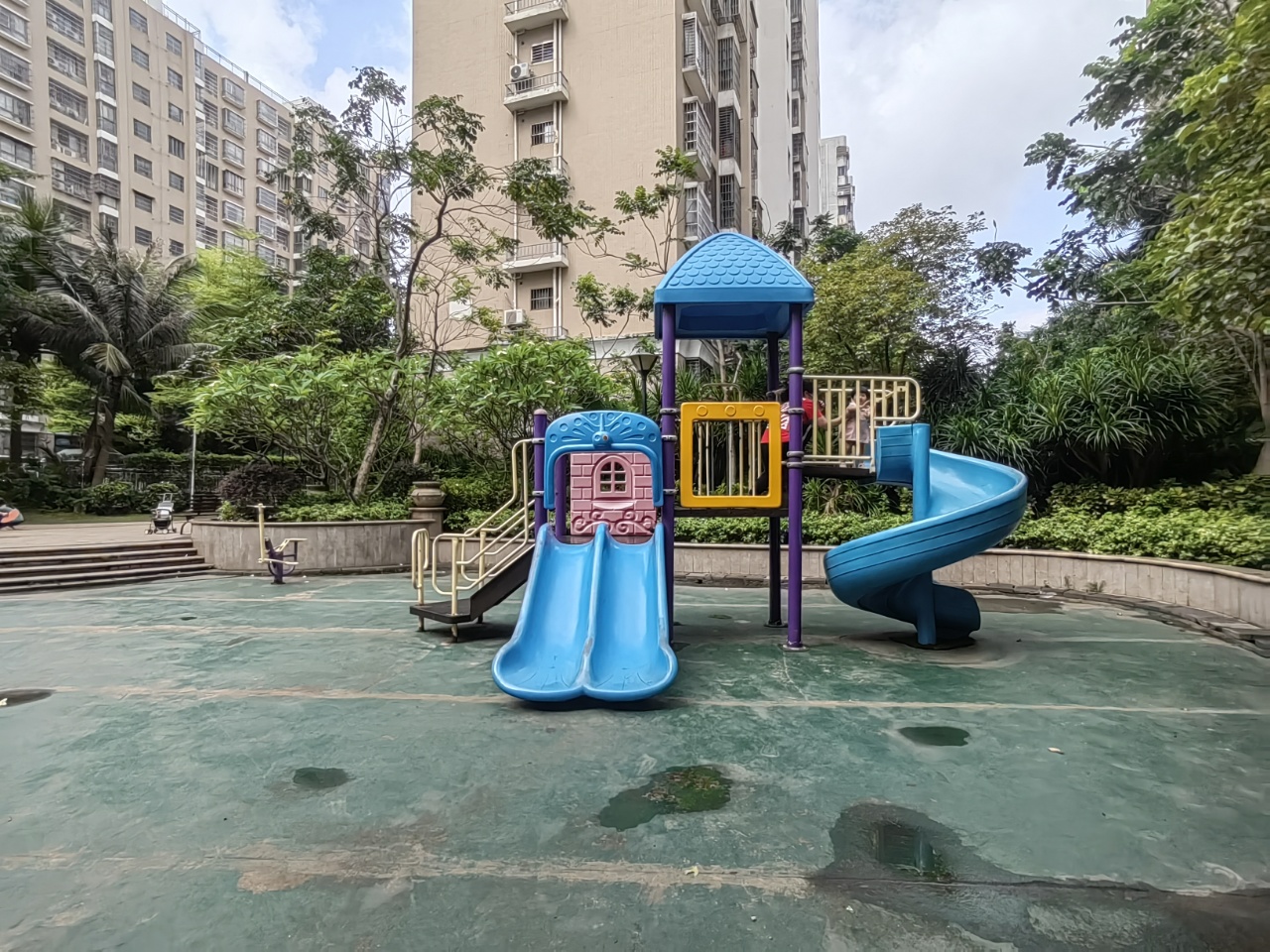 滨海丽景  1室1厅1卫   65.00万客厅