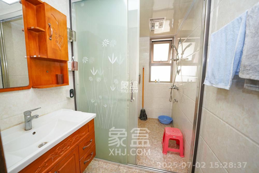 怡海星城 2室2厅1卫 1500.0元/月 怡海星城 2室2厅1卫 1500.0元/月室内图