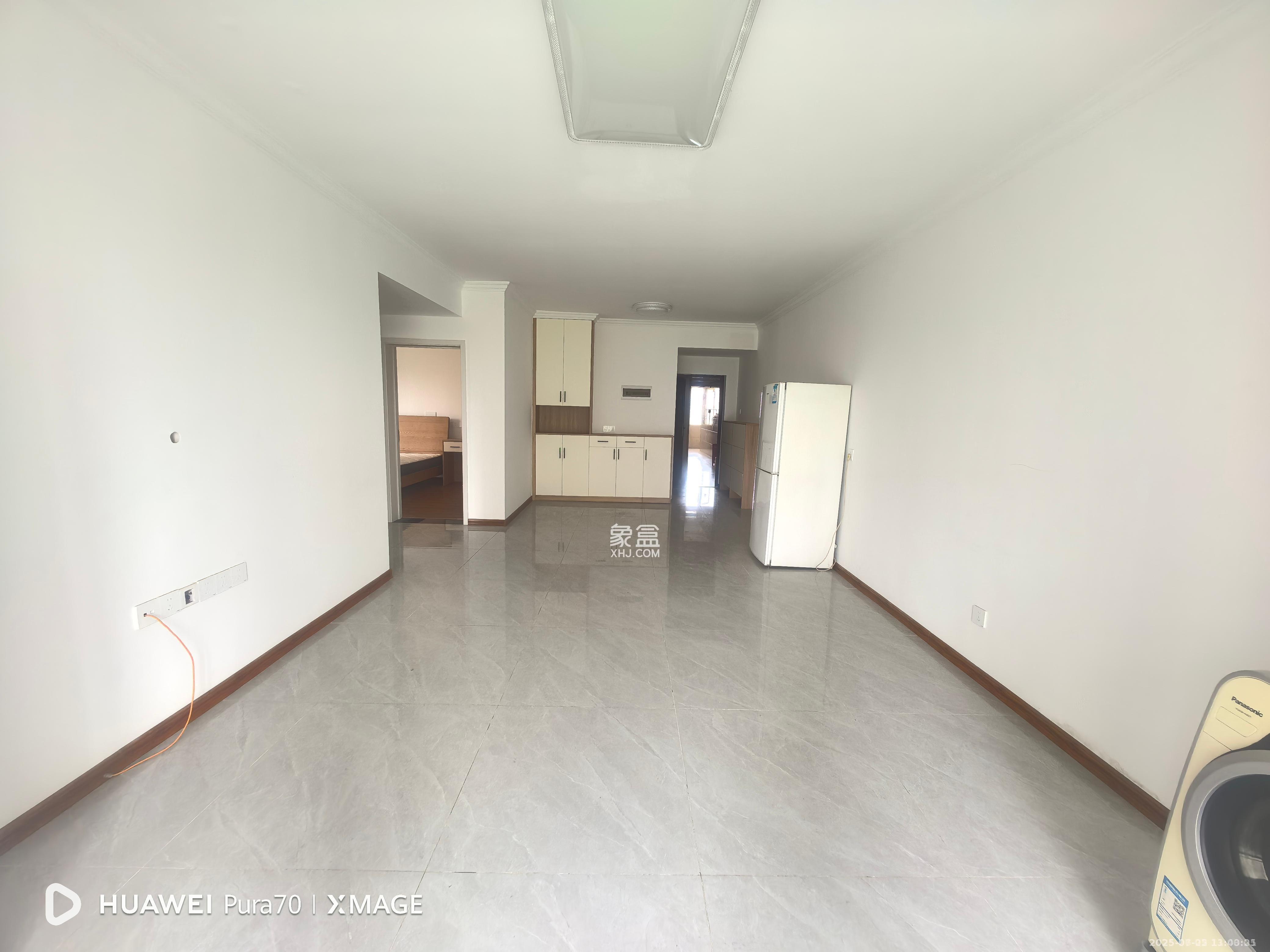 恒广国际景园一二区  2室2厅1卫    2100.0元/月 恒广国际景园一二区  2室2厅1卫    2100.0元/月室内图