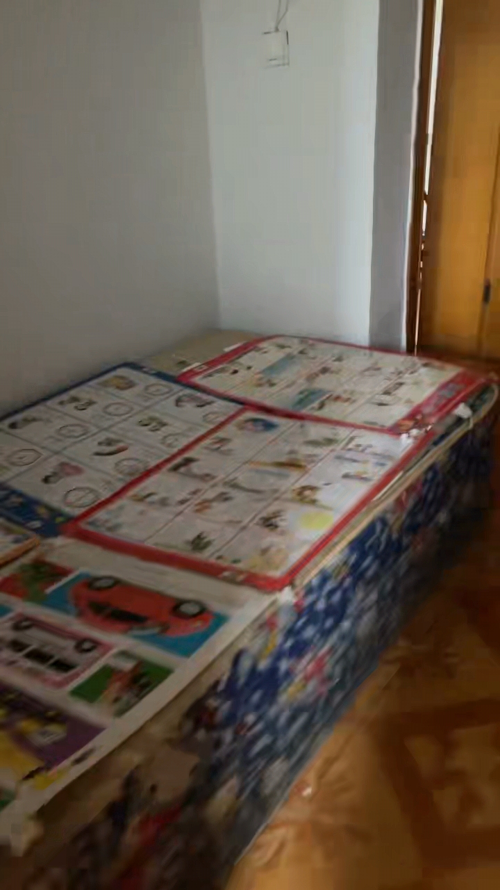 中房公司 3室2厅1卫 1000.0元/月 中房公司 3室2厅1卫 1000.0元/月室内图