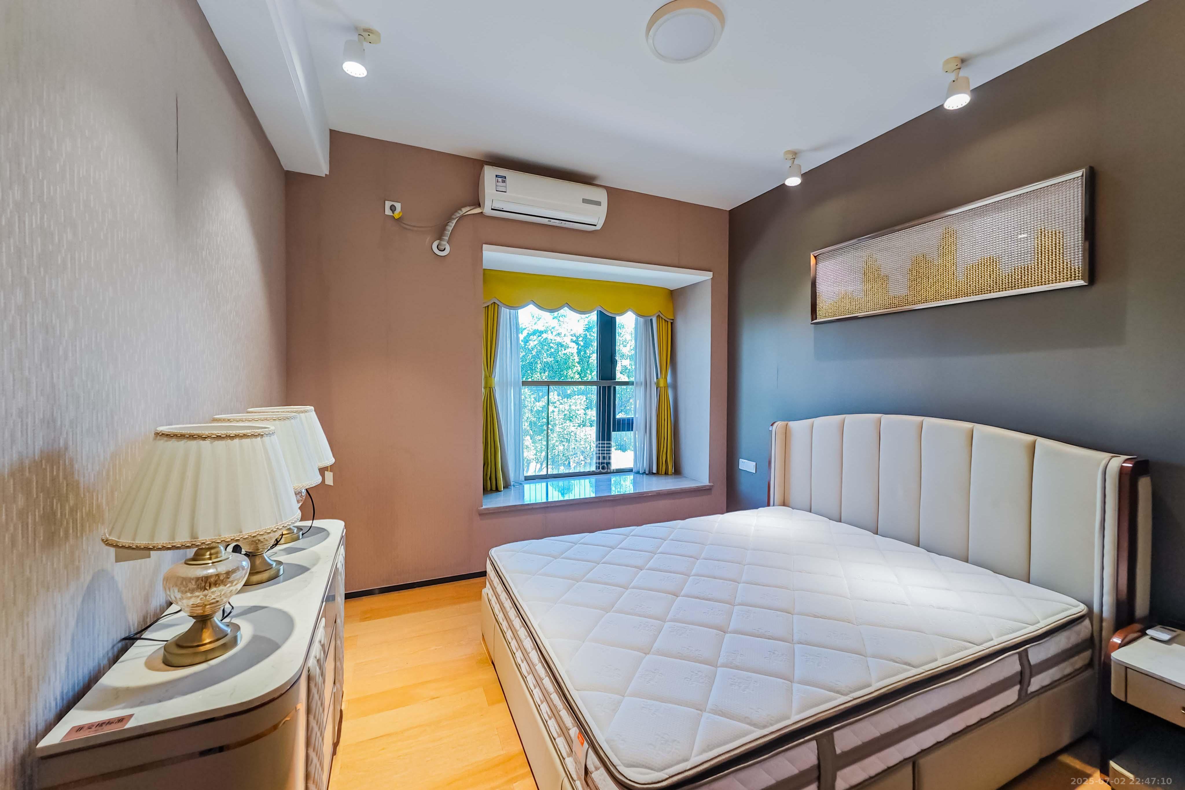 恒大国际广场 2室2厅1卫 72.5万 恒大国际广场 2室2厅1卫 72.5万卧室