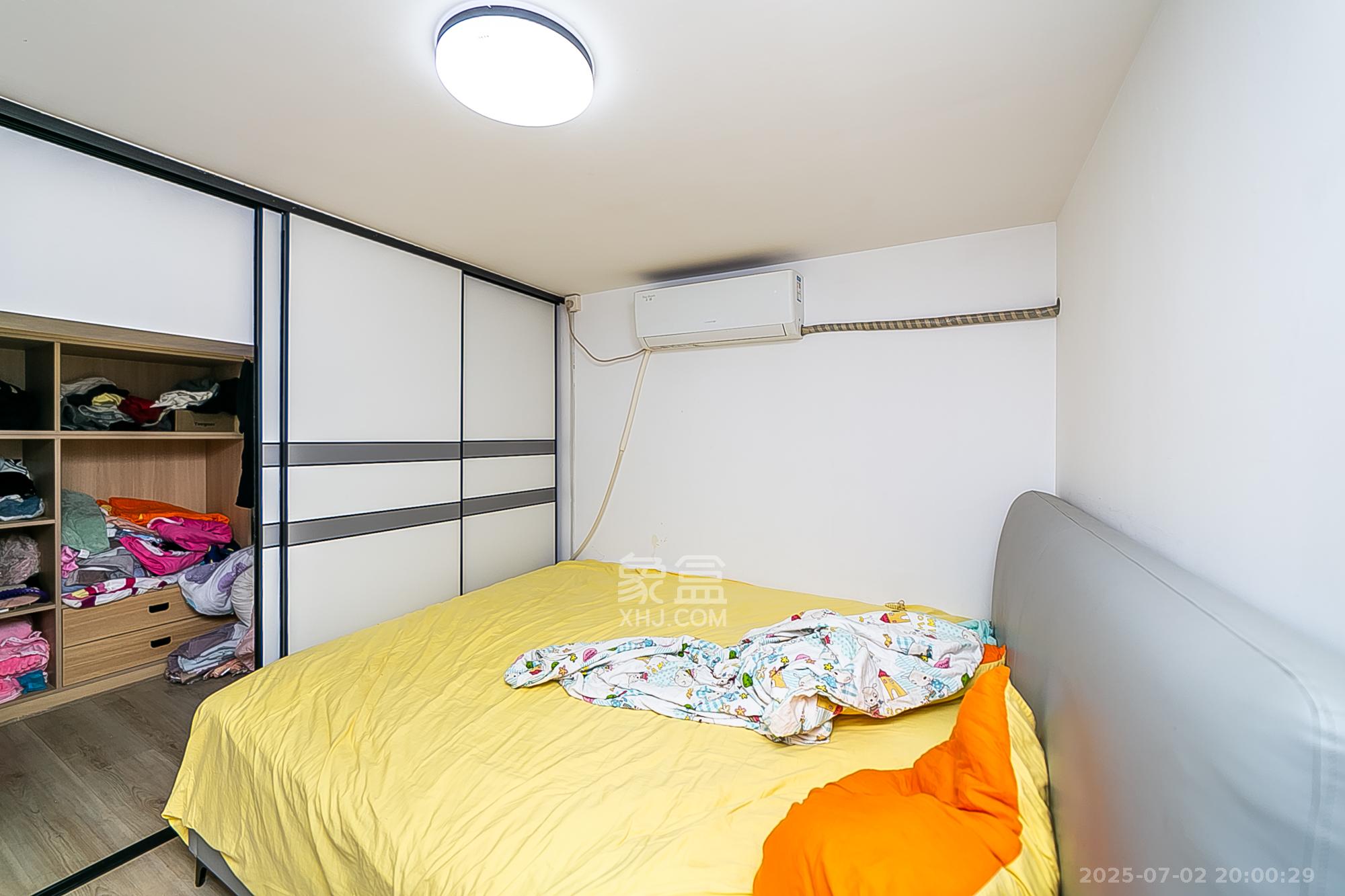 天鸿天府（天鸿中央大院）  2室1厅1卫    29.9万卧室