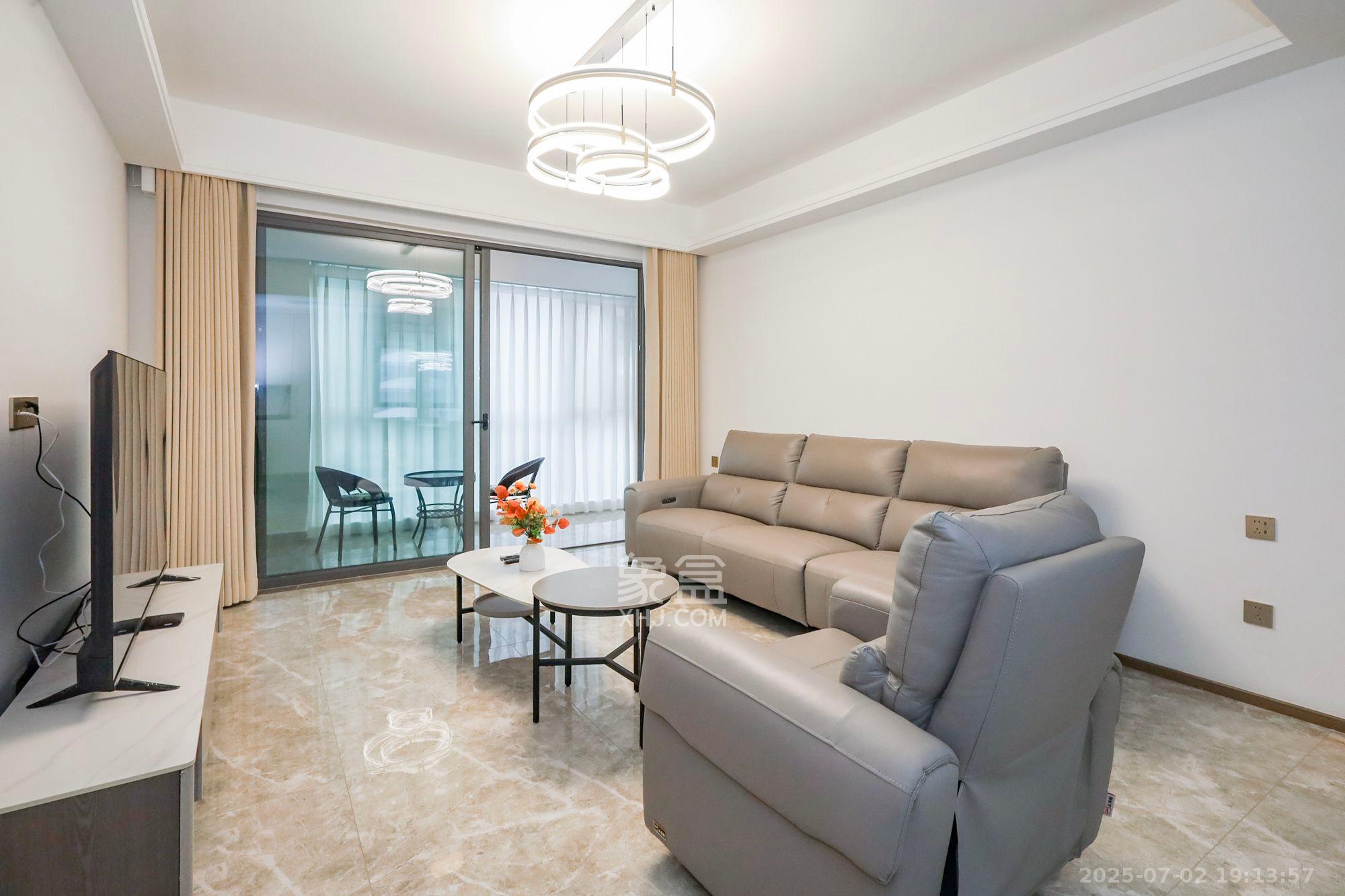 复地滨江金融中心  4室2厅2卫    5000.0元/月 复地滨江金融中心  4室2厅2卫    5000.0元/月室内图