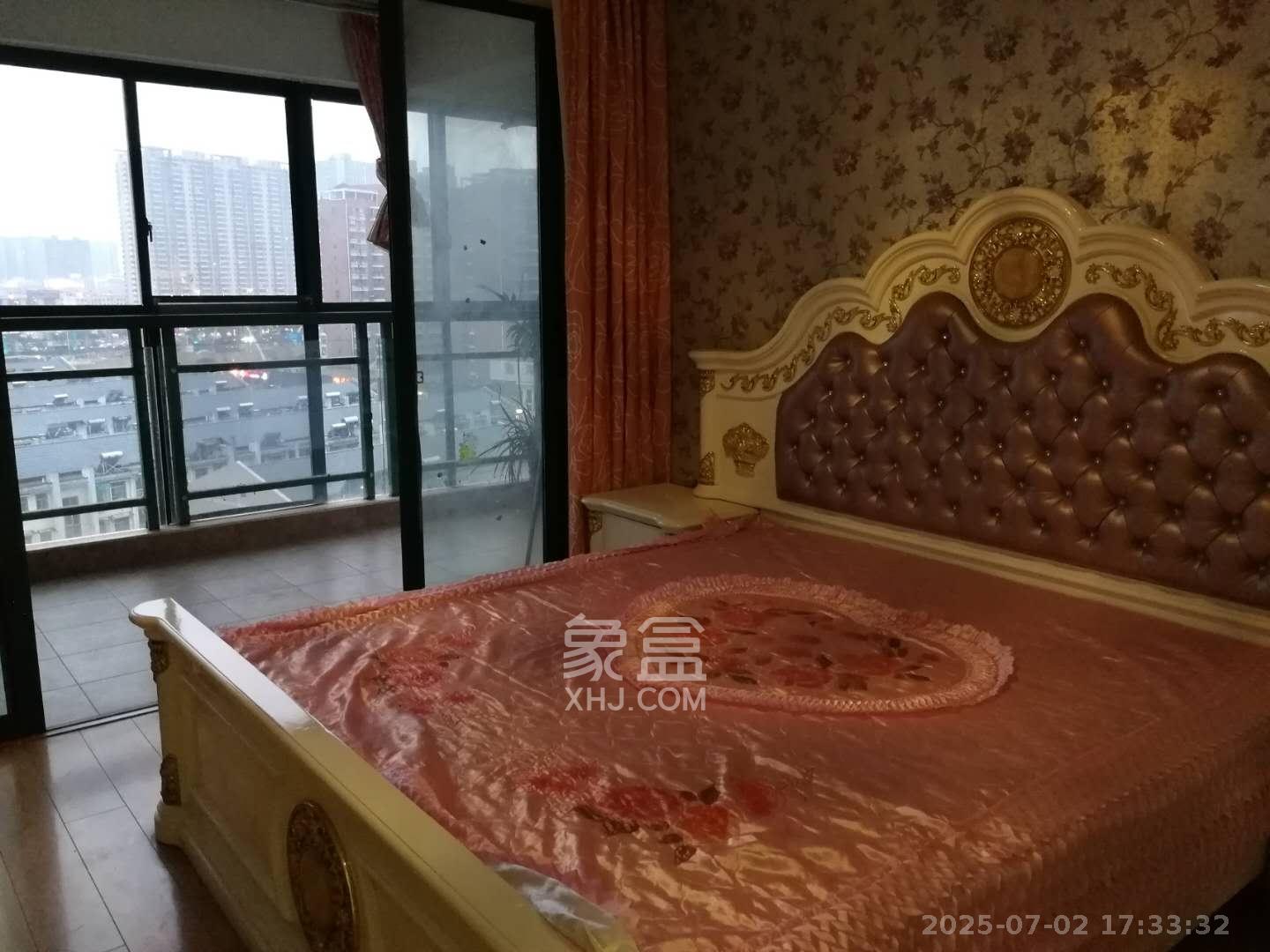 华盛世纪新城  4室2厅2卫    2800.0元/月室内图