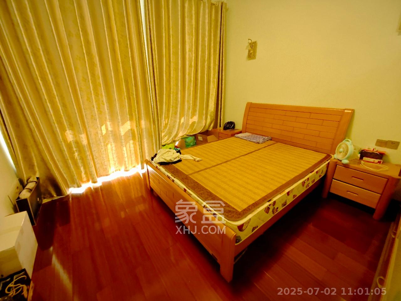 阳光100三期 1室1厅1卫 1200.0元/月 阳光100三期 1室1厅1卫 1200.0元/月室内图