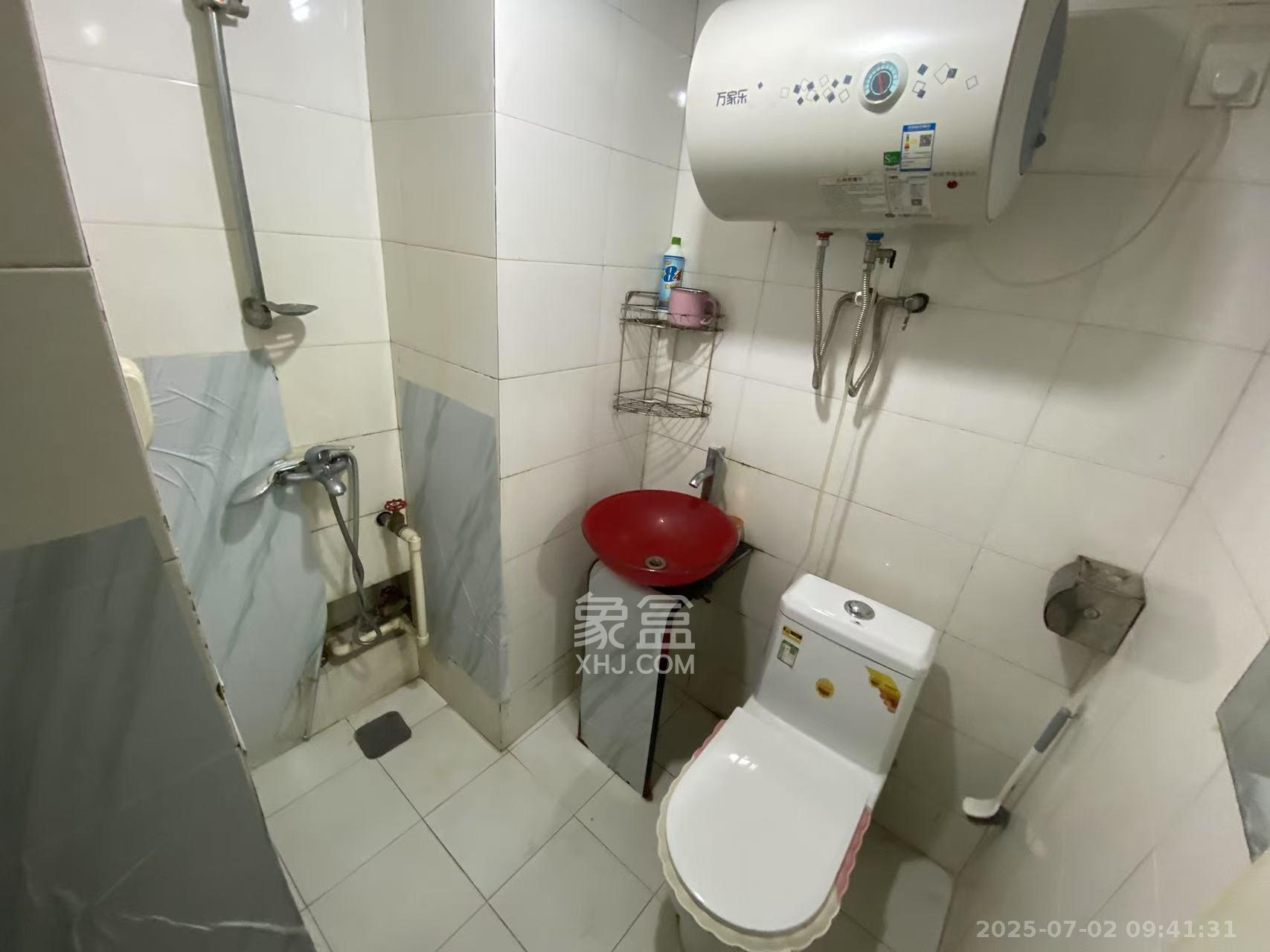 毛家桥大市场(胜利商贸市场) 1室1厅1卫 800.0元/月 毛家桥大市场(胜利商贸市场) 1室1厅1卫 800.0元/月室内图