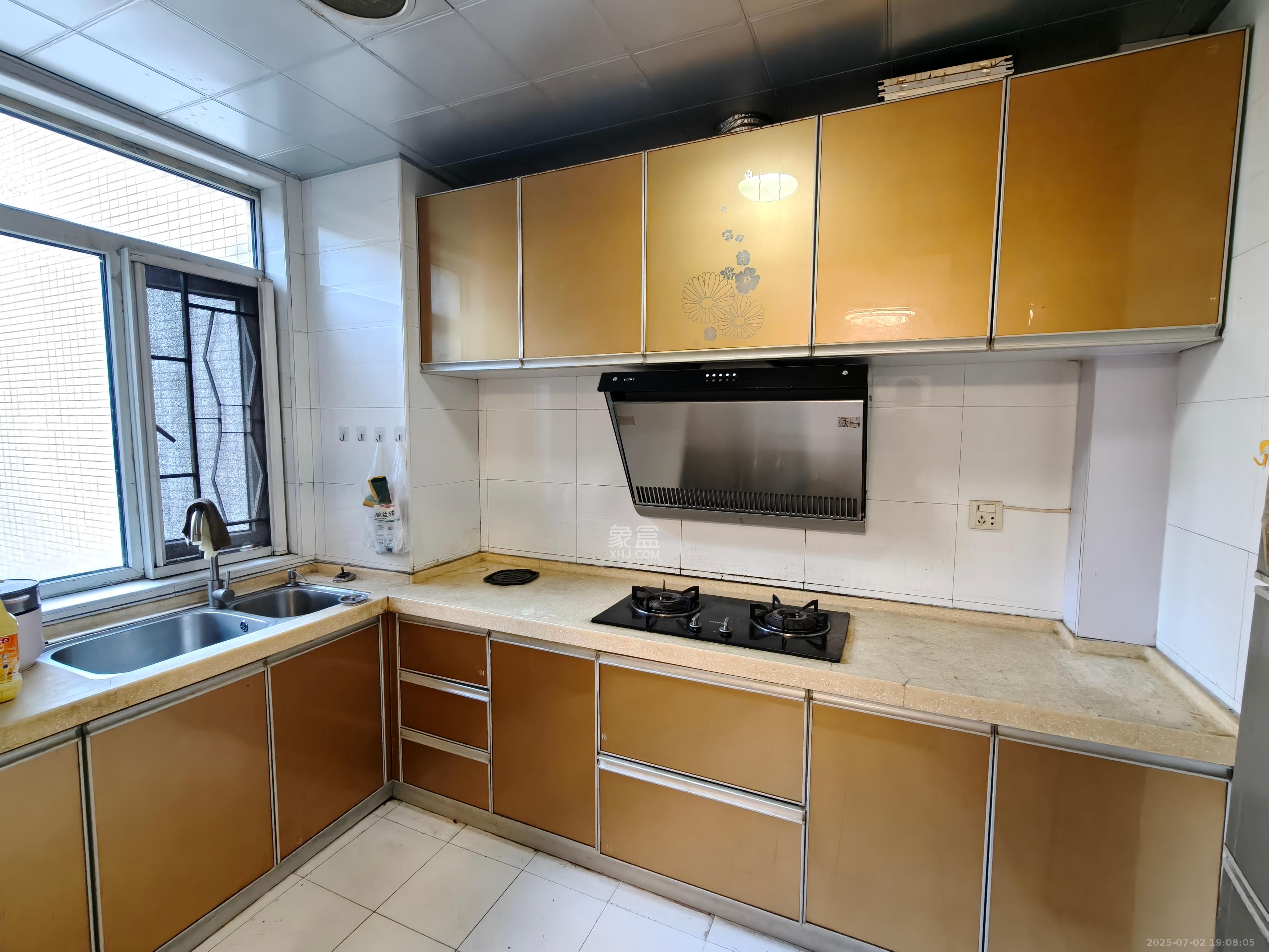 万国城(当代满庭春MOMA)一期 3室2厅2卫 2700.0元/月 万国城(当代满庭春MOMA)一期 3室2厅2卫 2700.0元/月室内图