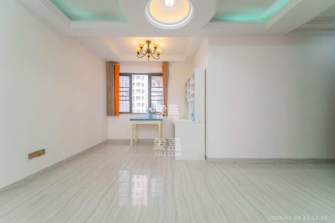 深业睿城 3室2厅2卫 2400.0元/月 深业睿城 3室2厅2卫 2400.0元/月室内图