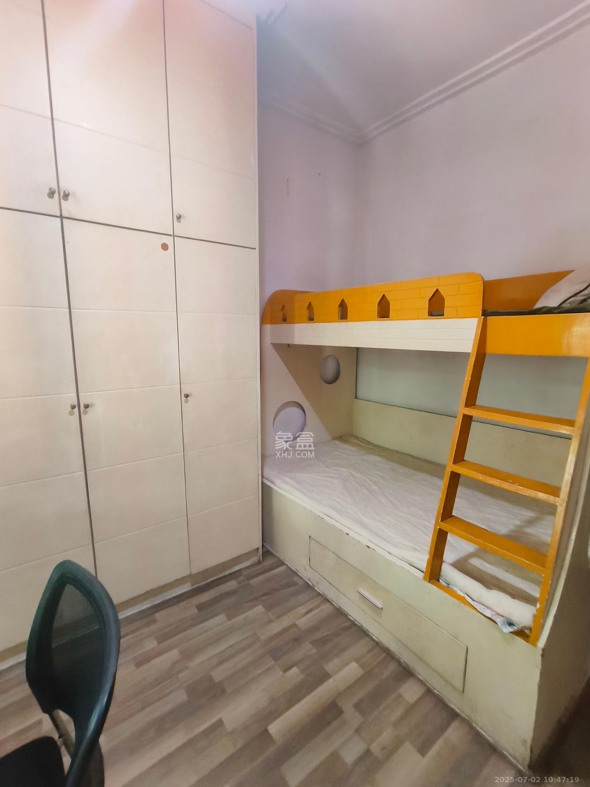 省机械工业学院（湖南工业职业学院雨花校区）  2室2厅1卫   1600.00元/月室内图