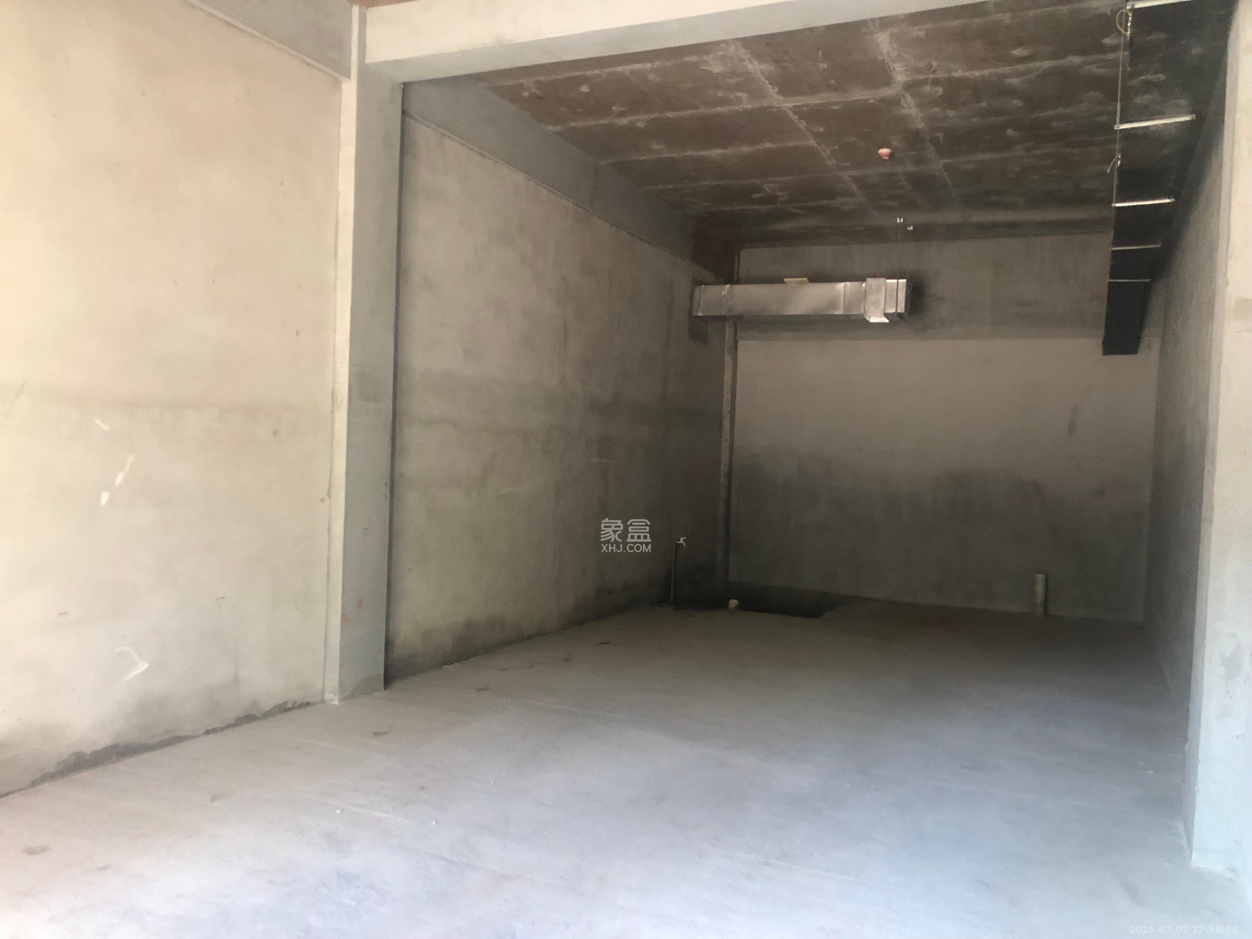 中建钰和城   62.01㎡     7500.00元/月室内图